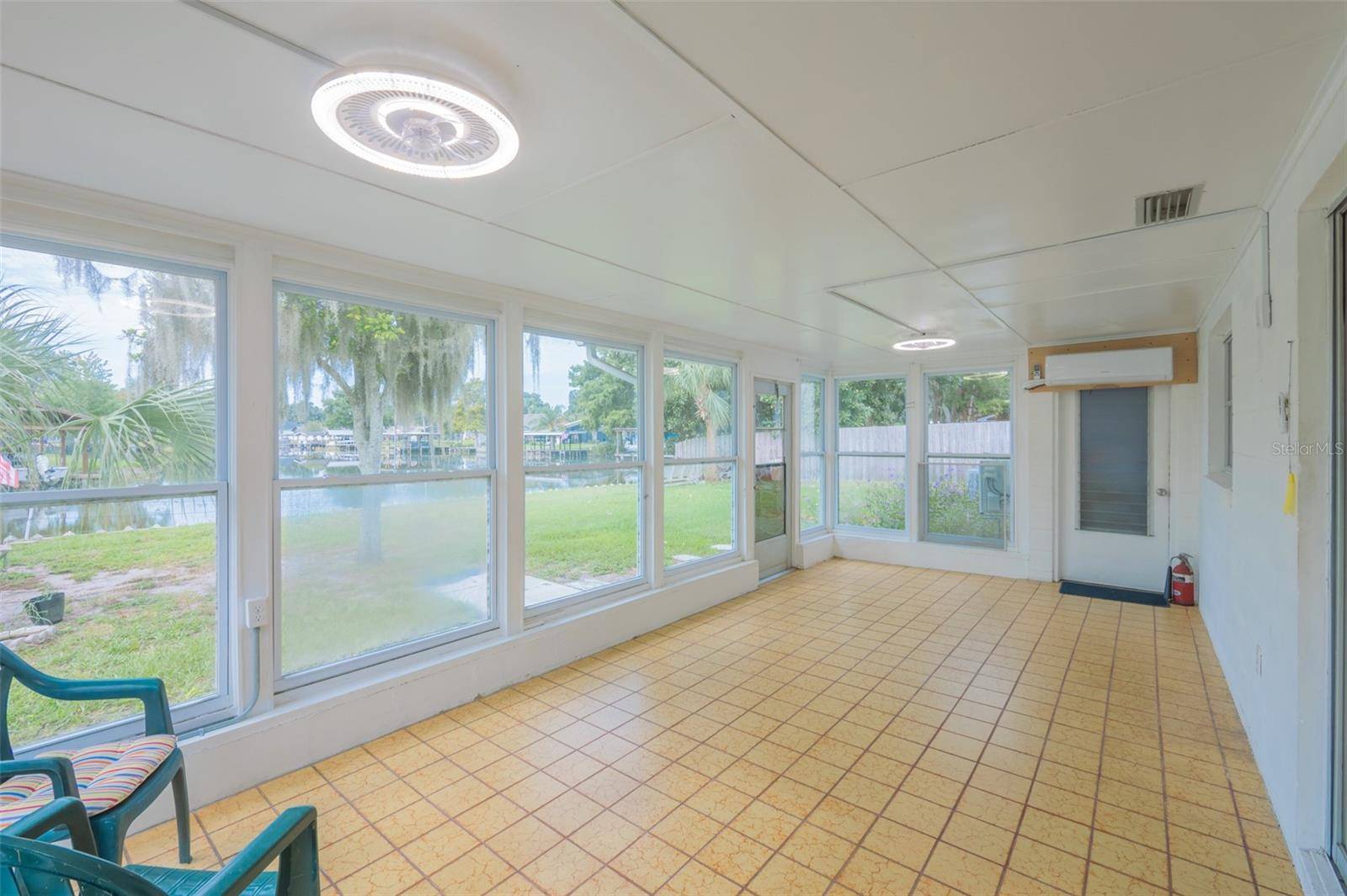 2712 GRAND ISLAND SHORES RD, Eustis, FL 32726