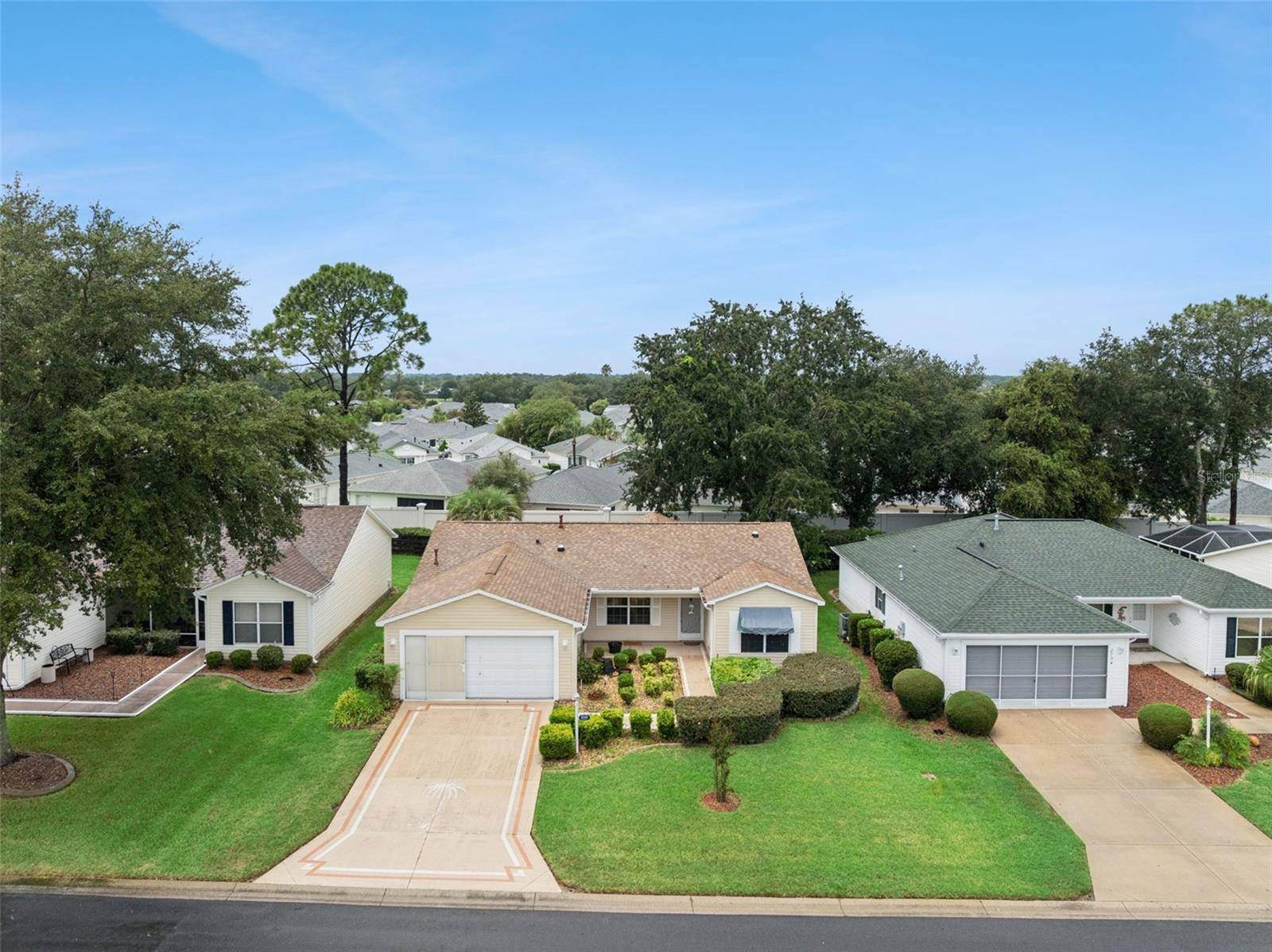 2732 PRIVADA DR, The Villages, FL 32162
