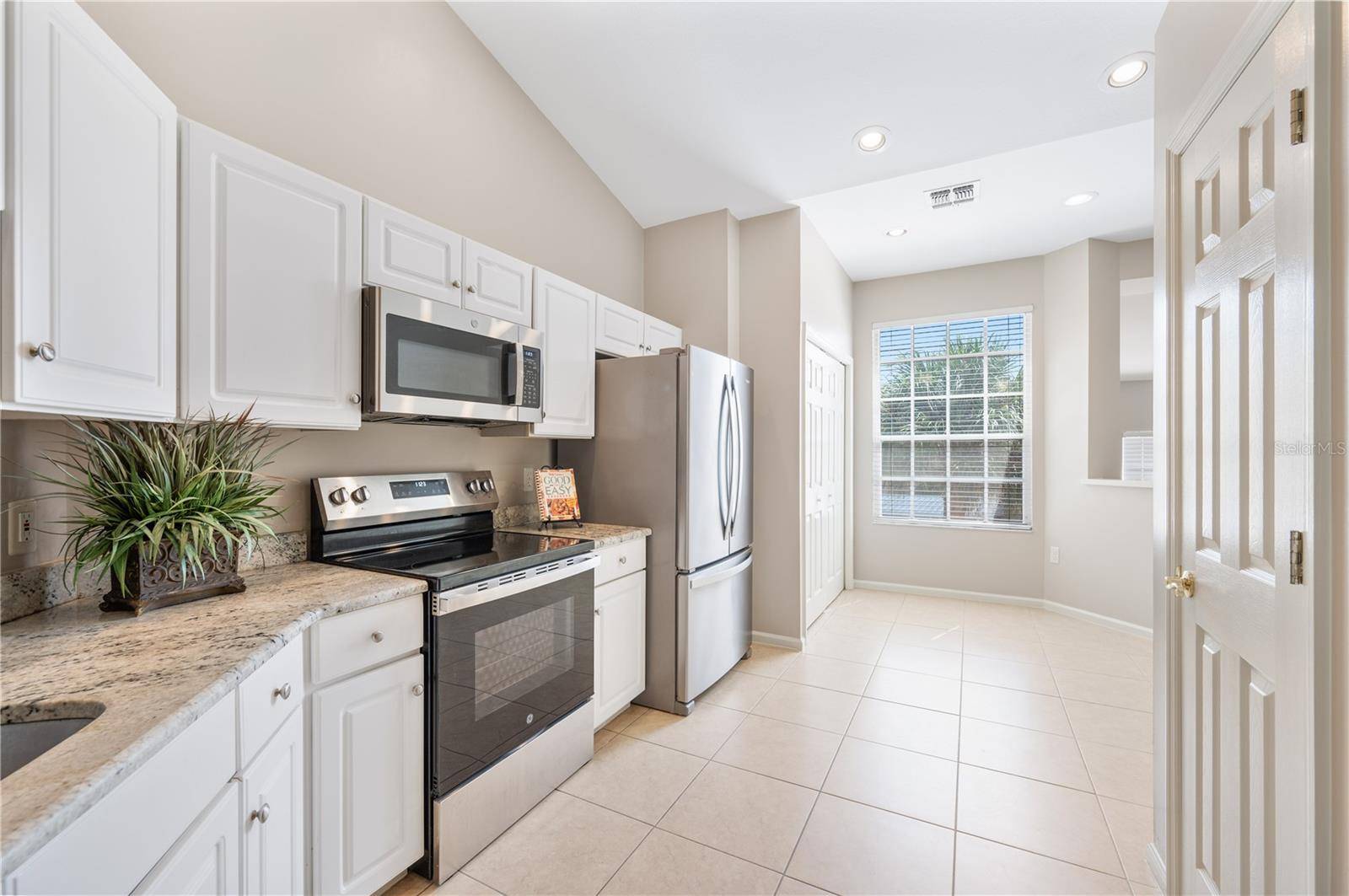 411 ENCLAVE PL #411, Lakeland, FL 33803