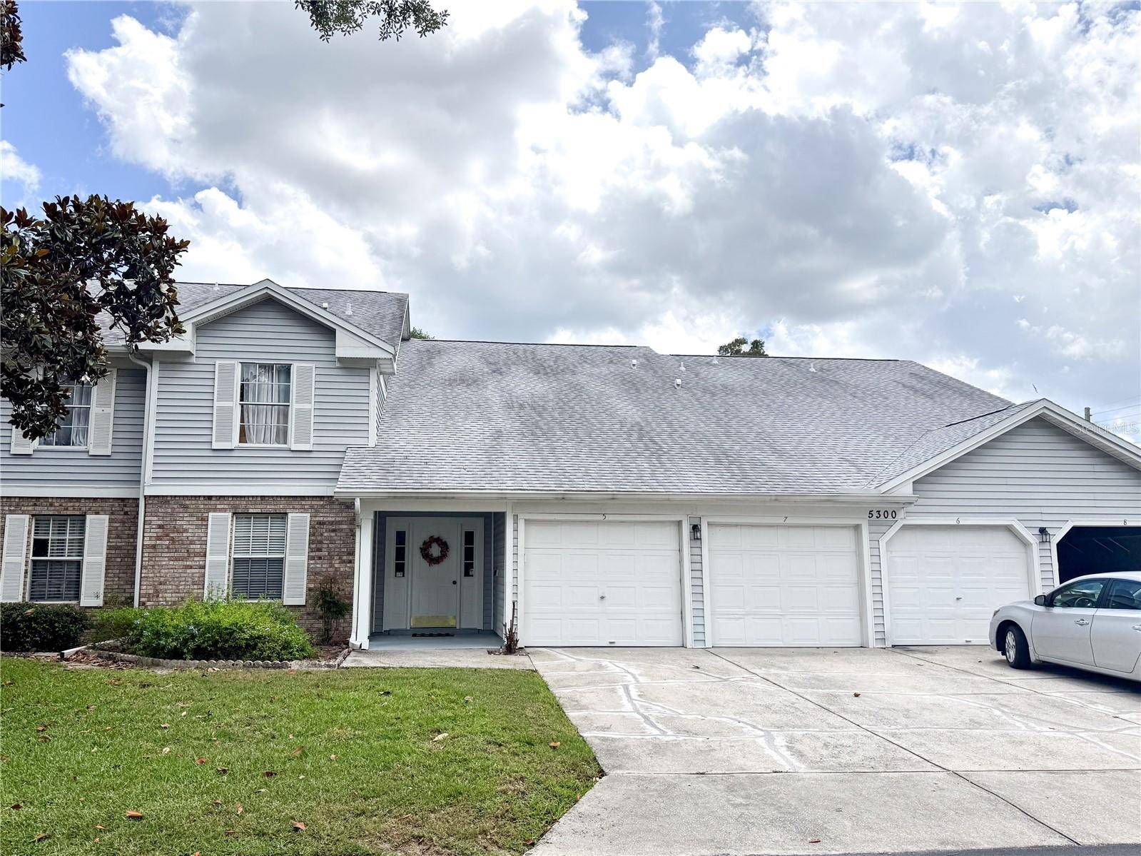 5300 WHITE CLIFF LN #8, Orlando, FL 32812
