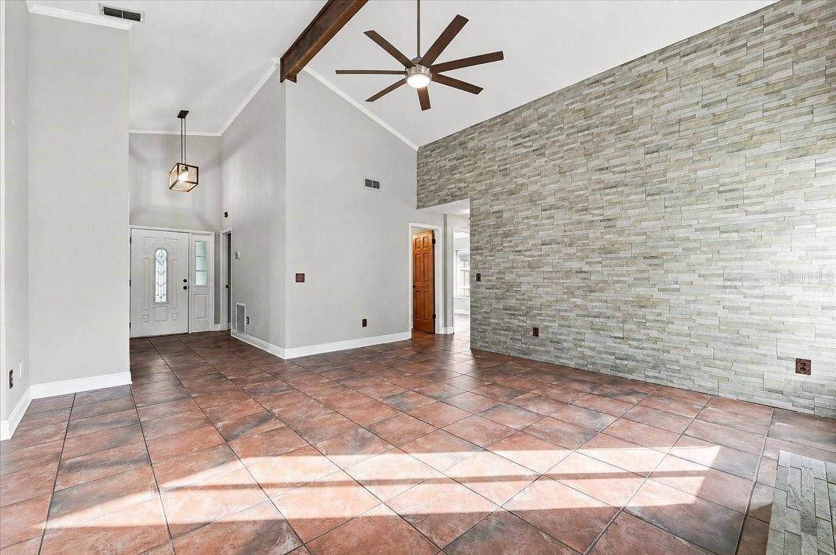 20828 MAXIM Pkwy, Orlando, FL 32833