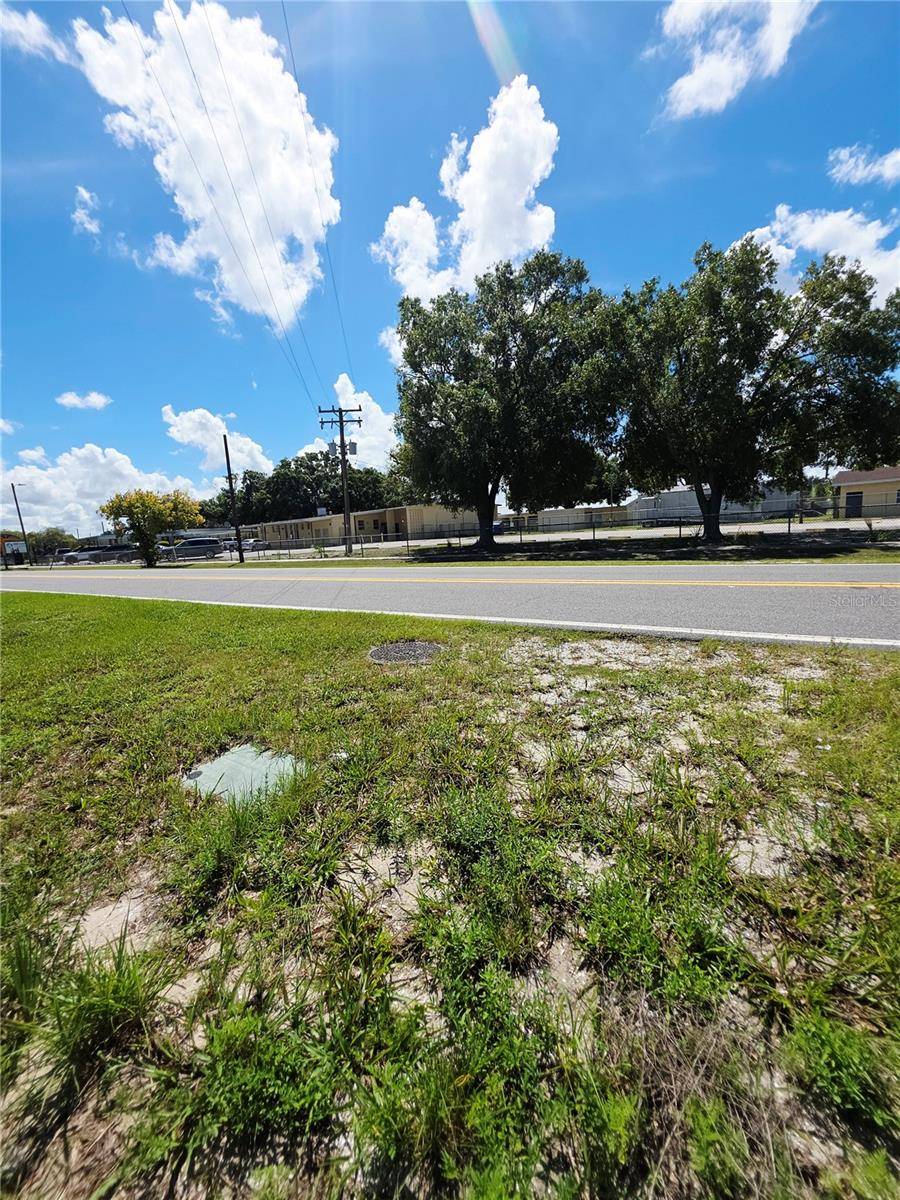 305 E BRIDGERS AVE, Auburndale, FL 33823
