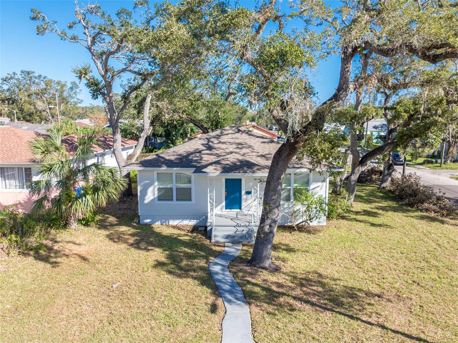 701 17TH AVE S, St Petersburg, FL 33701