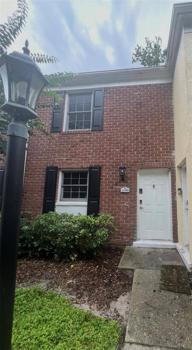 13709 JUNIPER BLOSSOM DR #0, Tampa, FL 33618