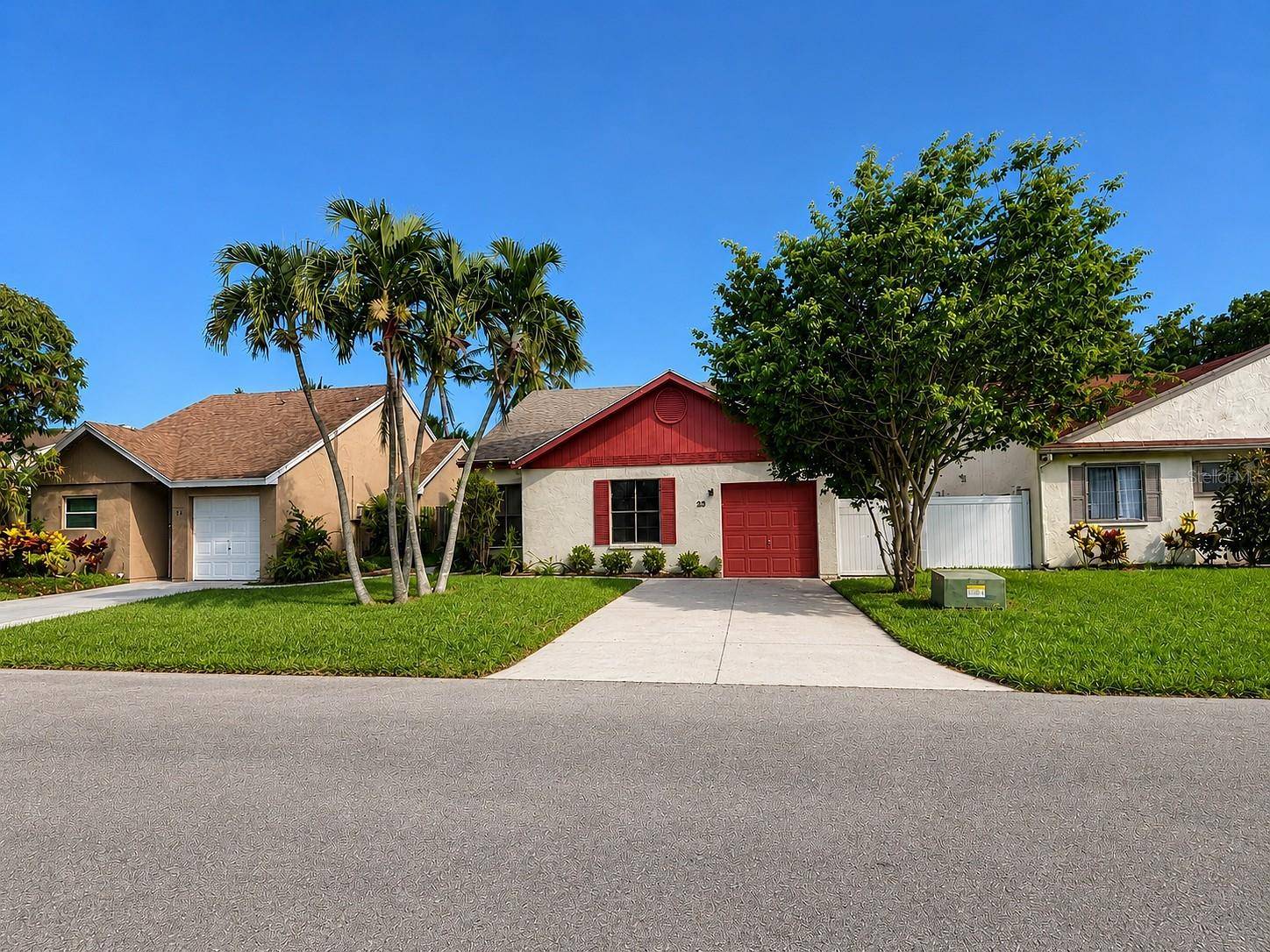 33 PEACHTREE PL, Boynton Beach, FL 33436