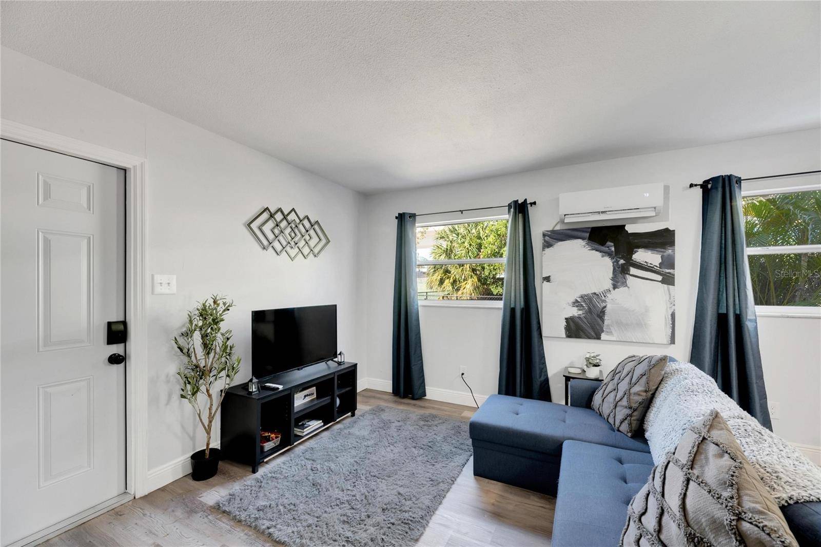 4513 W MCELROY AVE, Tampa, FL 33611