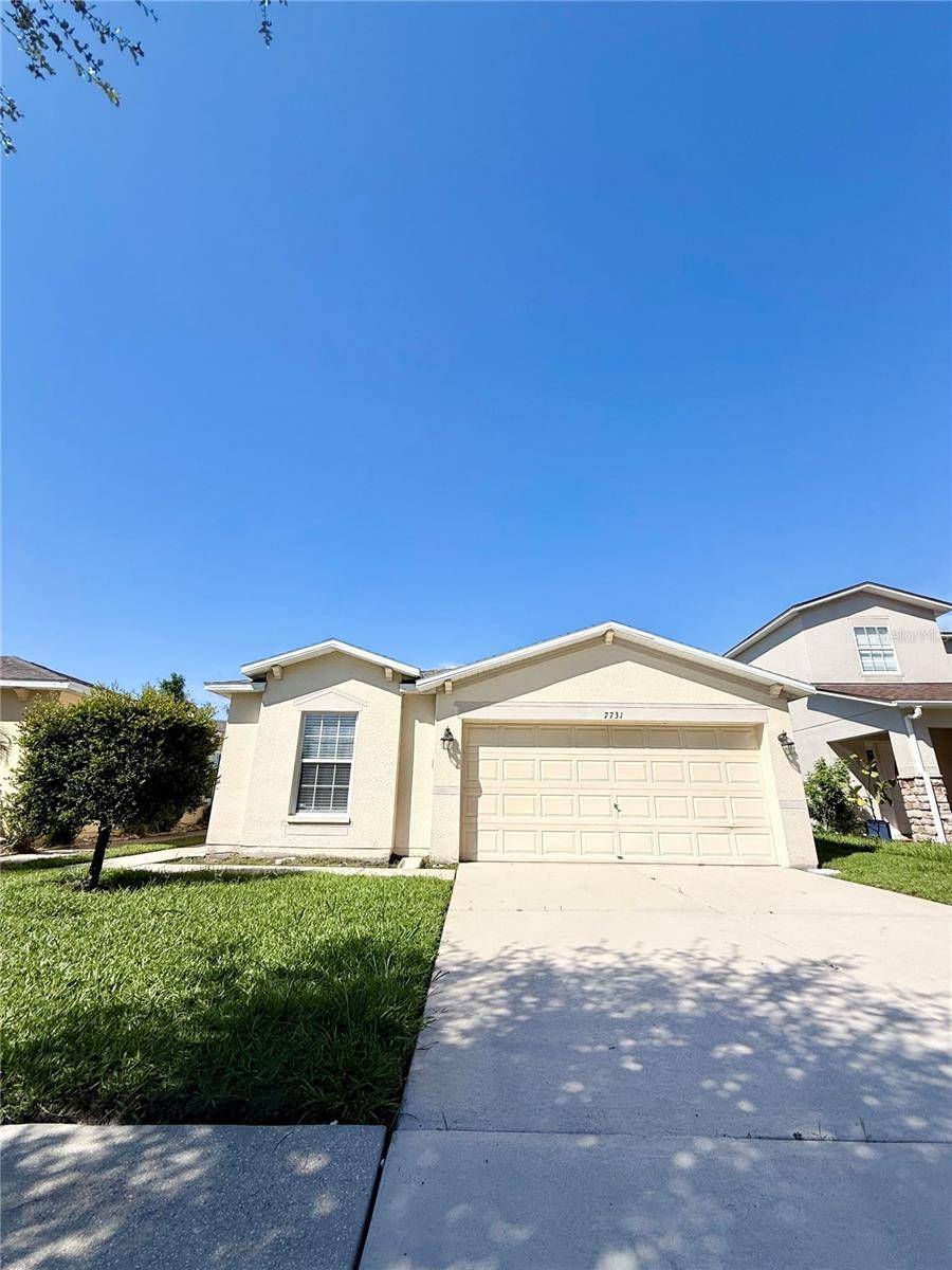 7731 CARRIAGE POINTE DR, Gibsonton, FL 33534