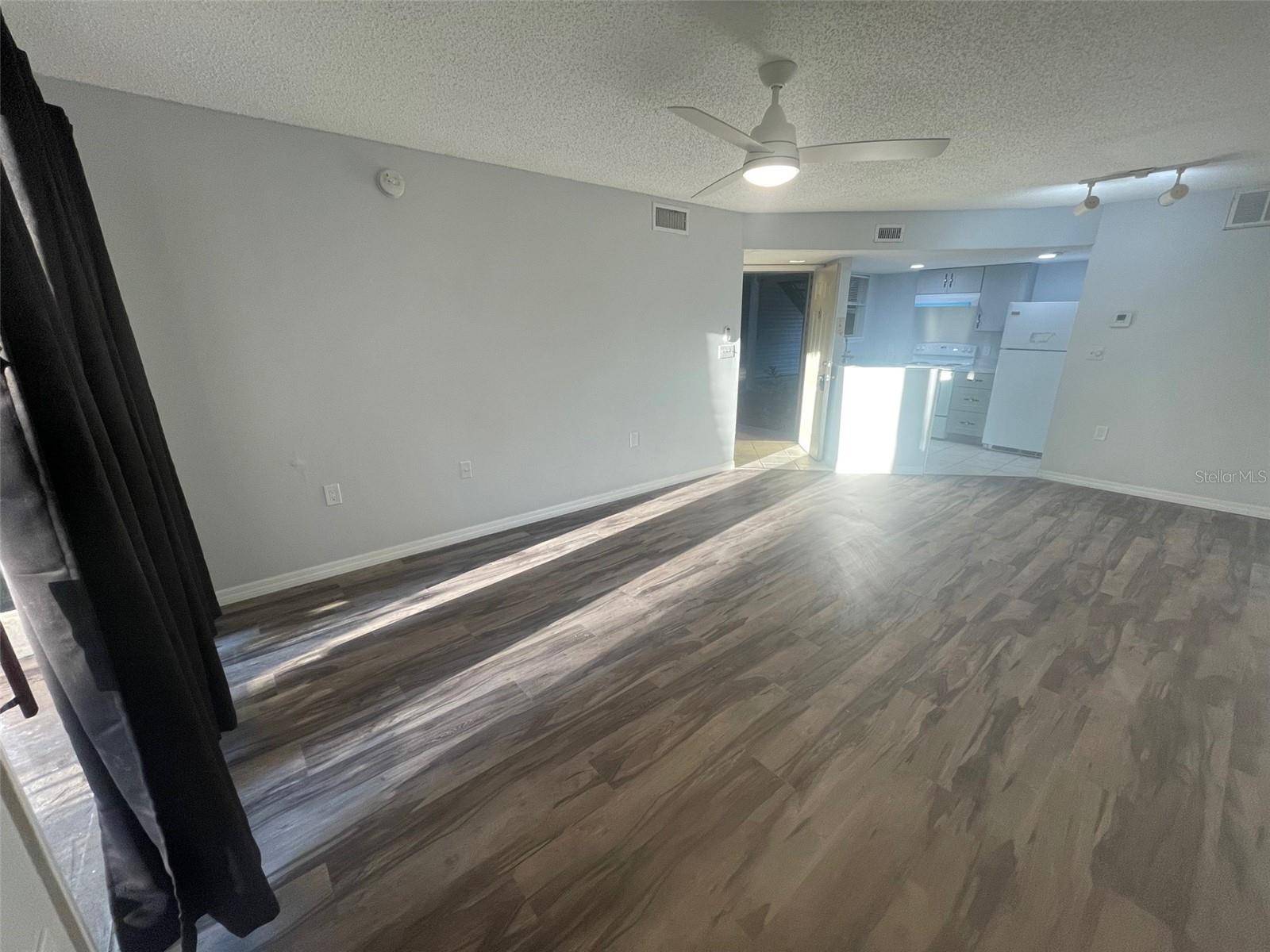 1964 LAKE ATRIUMS CIR #154, Orlando, FL 32839