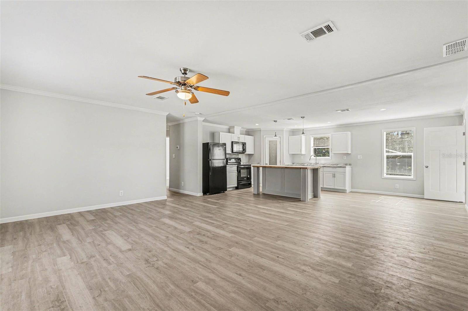 23950 BASS RD, Astor, FL 32102