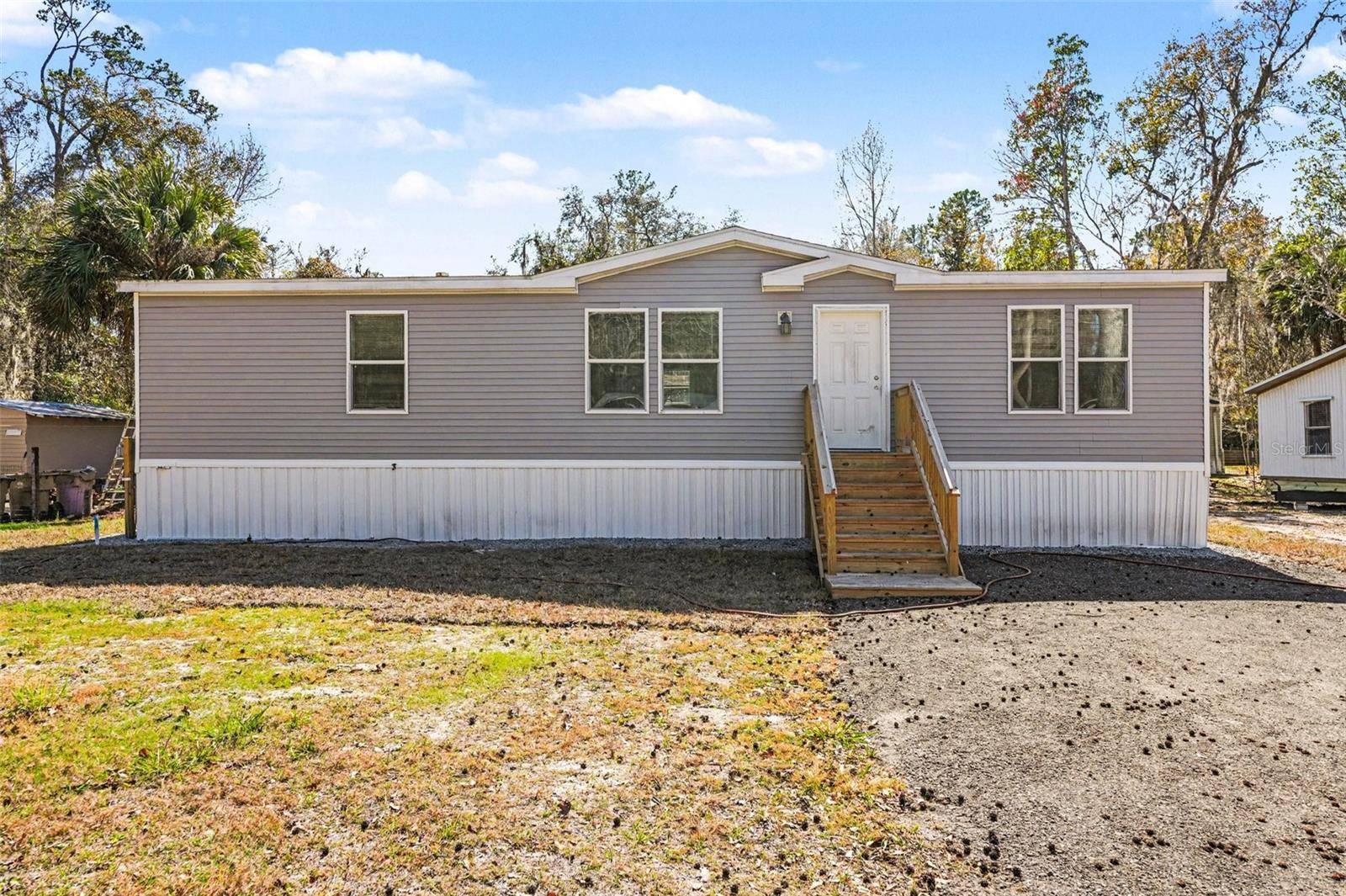 23950 BASS RD, Astor, FL 32102
