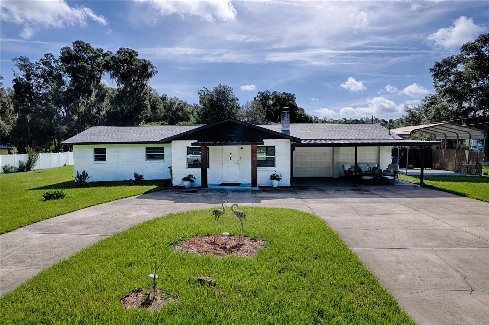 1701 N STONE ST, Deland, FL 32720