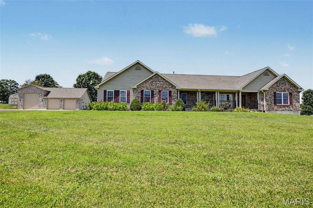 2523 Sunnyside RD, Festus, MO 63028
