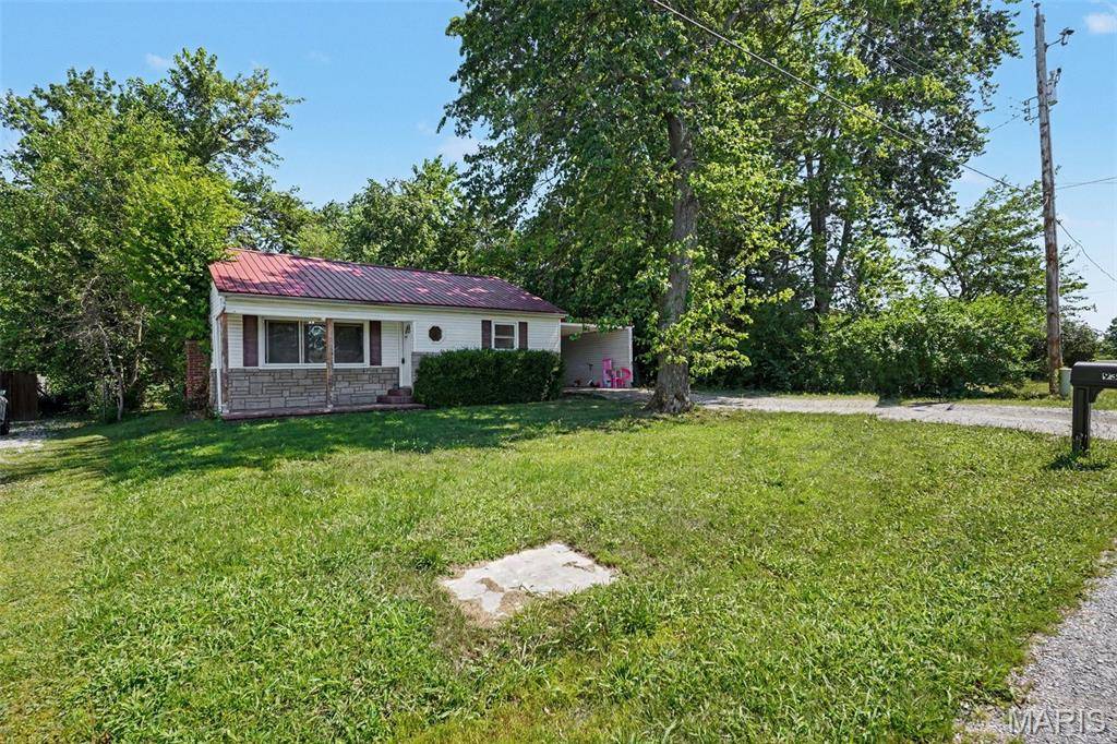 930 York RD, Mount Vernon, IL 62864