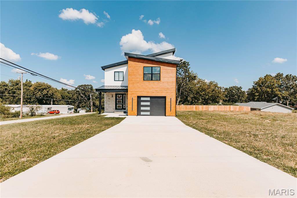 501 N Pine ST, Dixon, MO 65459