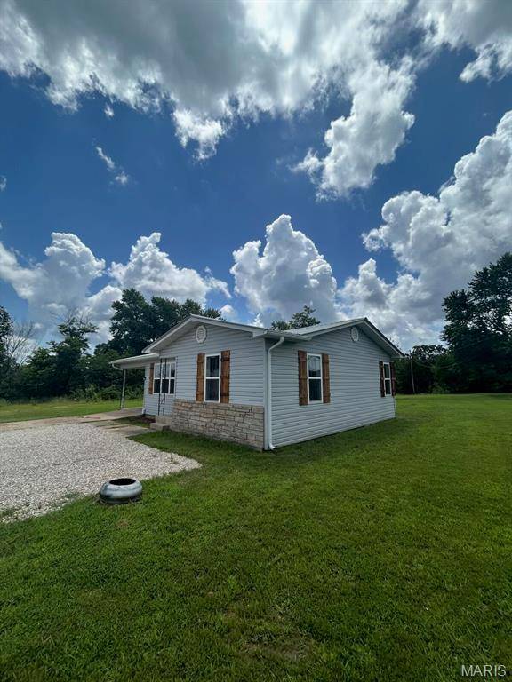 813 W 4th ST, Dixon, MO 65459