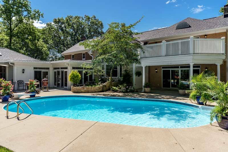 2716 Spring Creek RD, Rockford, IL 61107