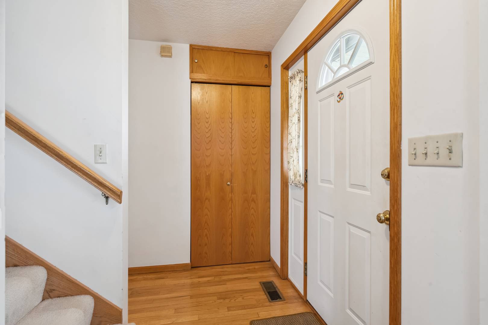3222 Tower CT, Clinton, IA 52732