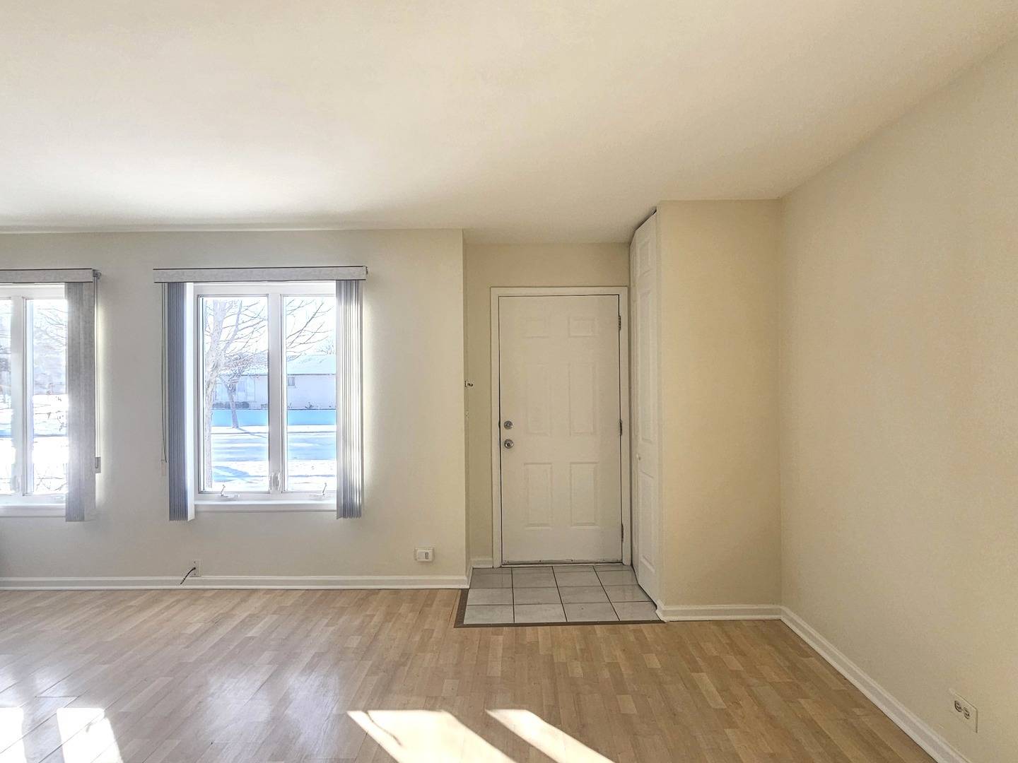726 E Old Willow RD #104C, Prospect Heights, IL 60070