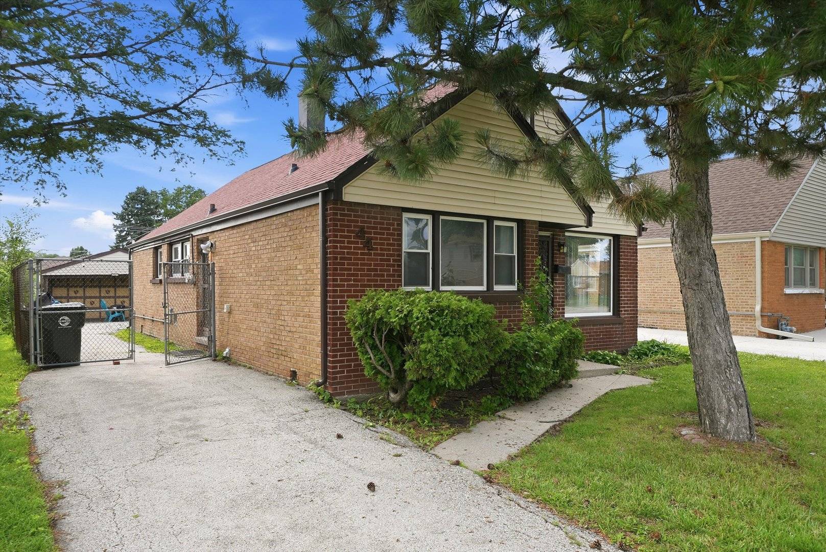 44 50th AVE, Bellwood, IL 60104