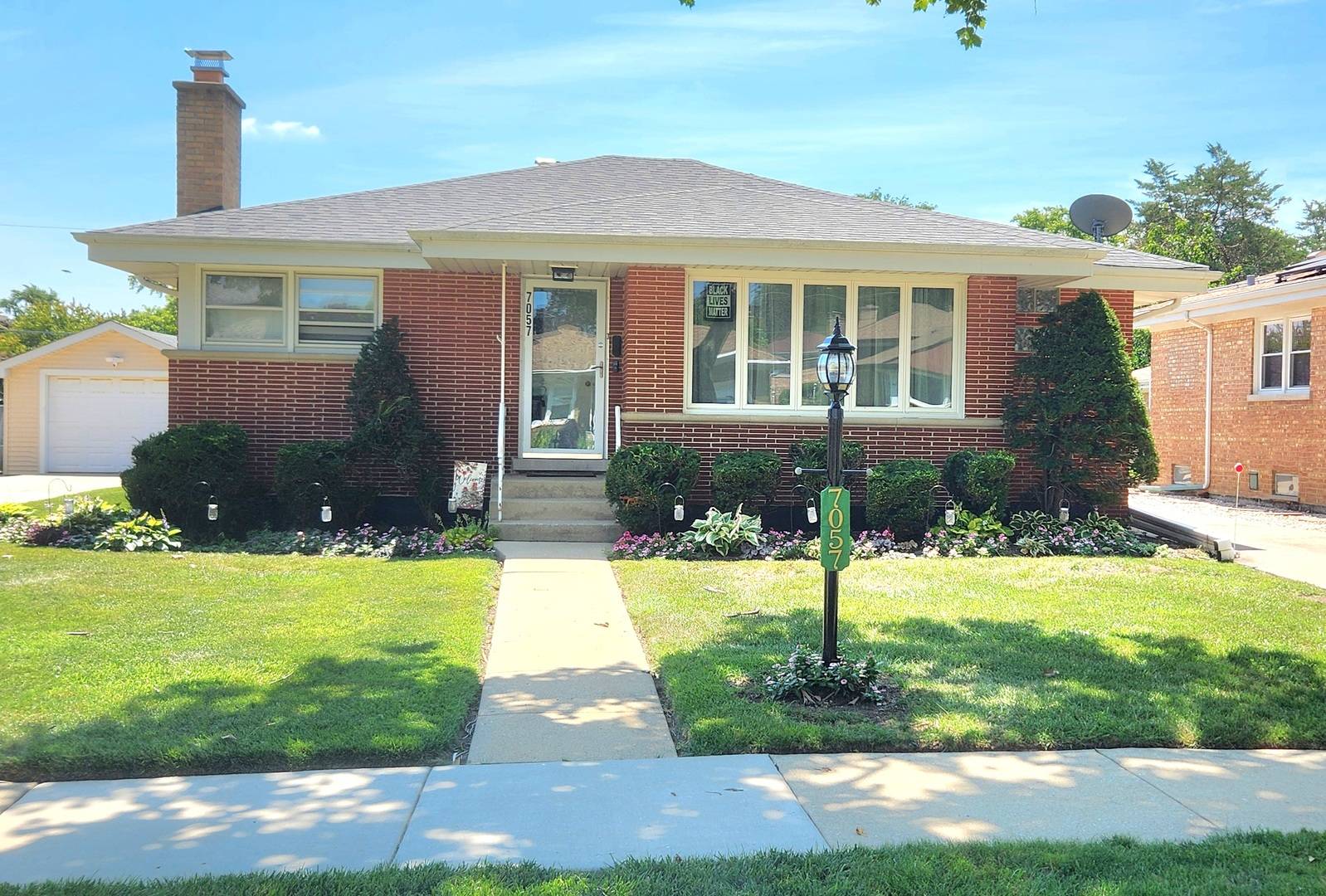7057 W Madison ST, Niles, IL 60714
