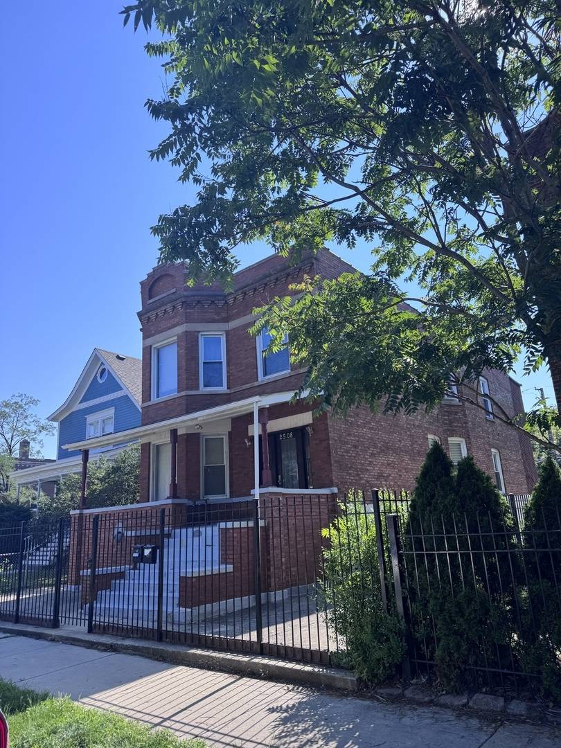 2508 N Central Park AVE, Chicago, IL 60647