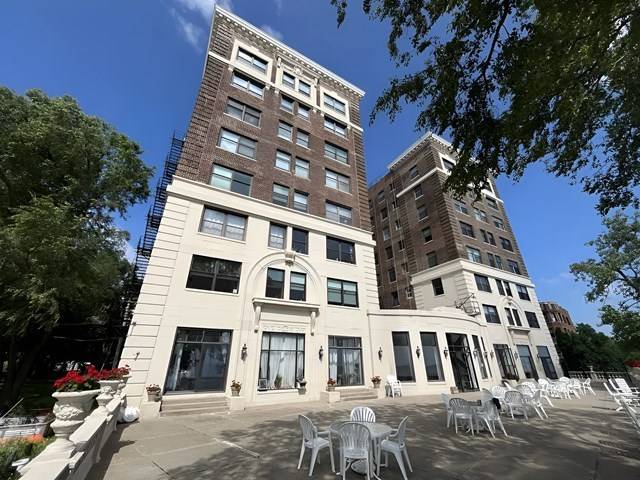 1205 W Sherwin AVE #301, Chicago, IL 60626