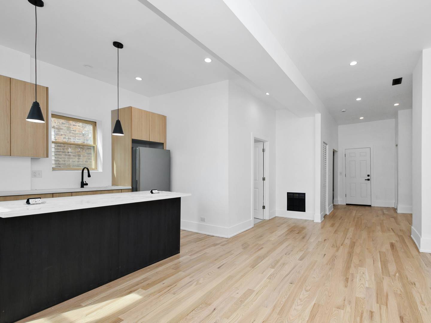 7125 S Drexel AVE, Chicago, IL 60619