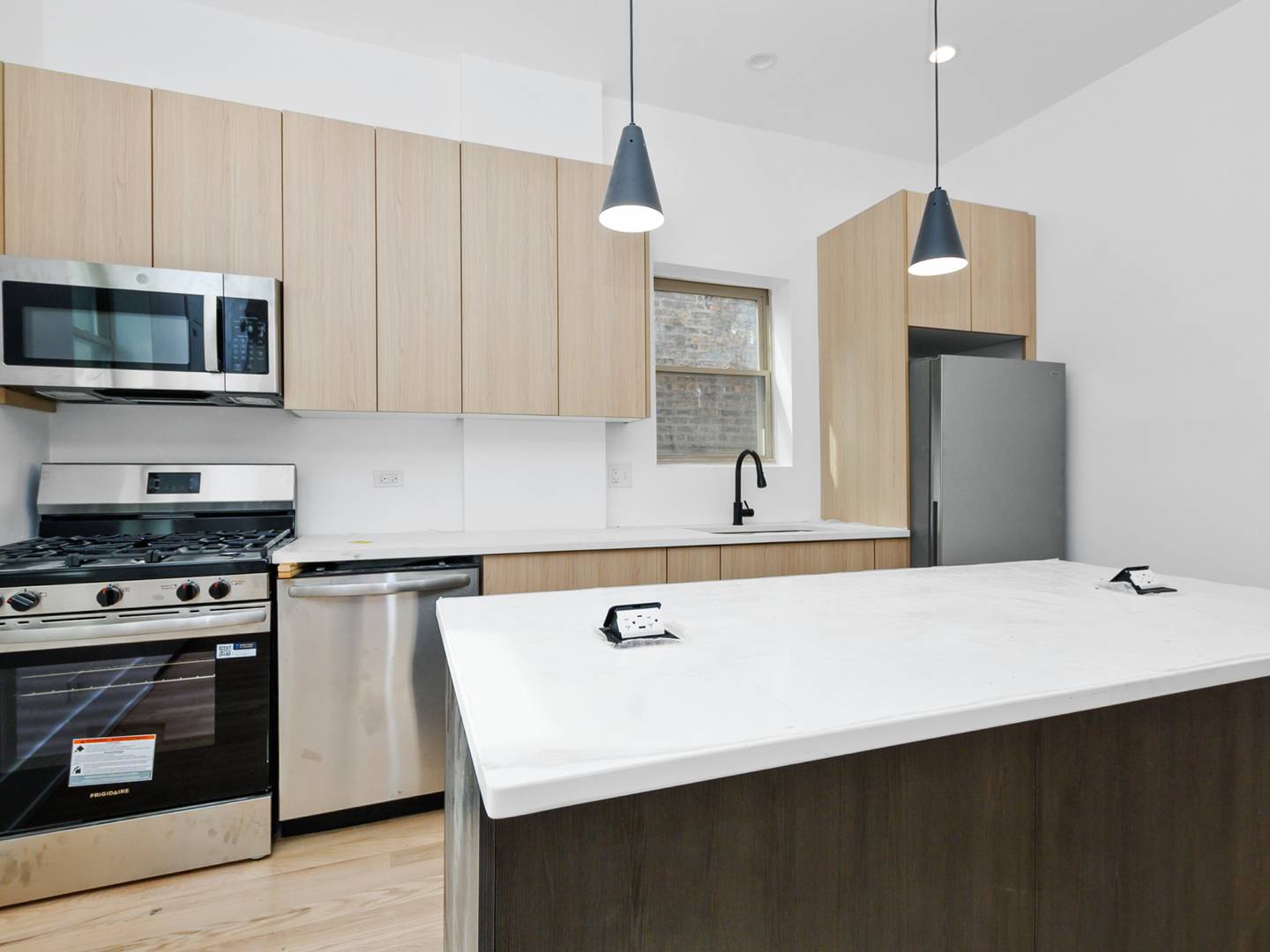 7125 S Drexel AVE, Chicago, IL 60619