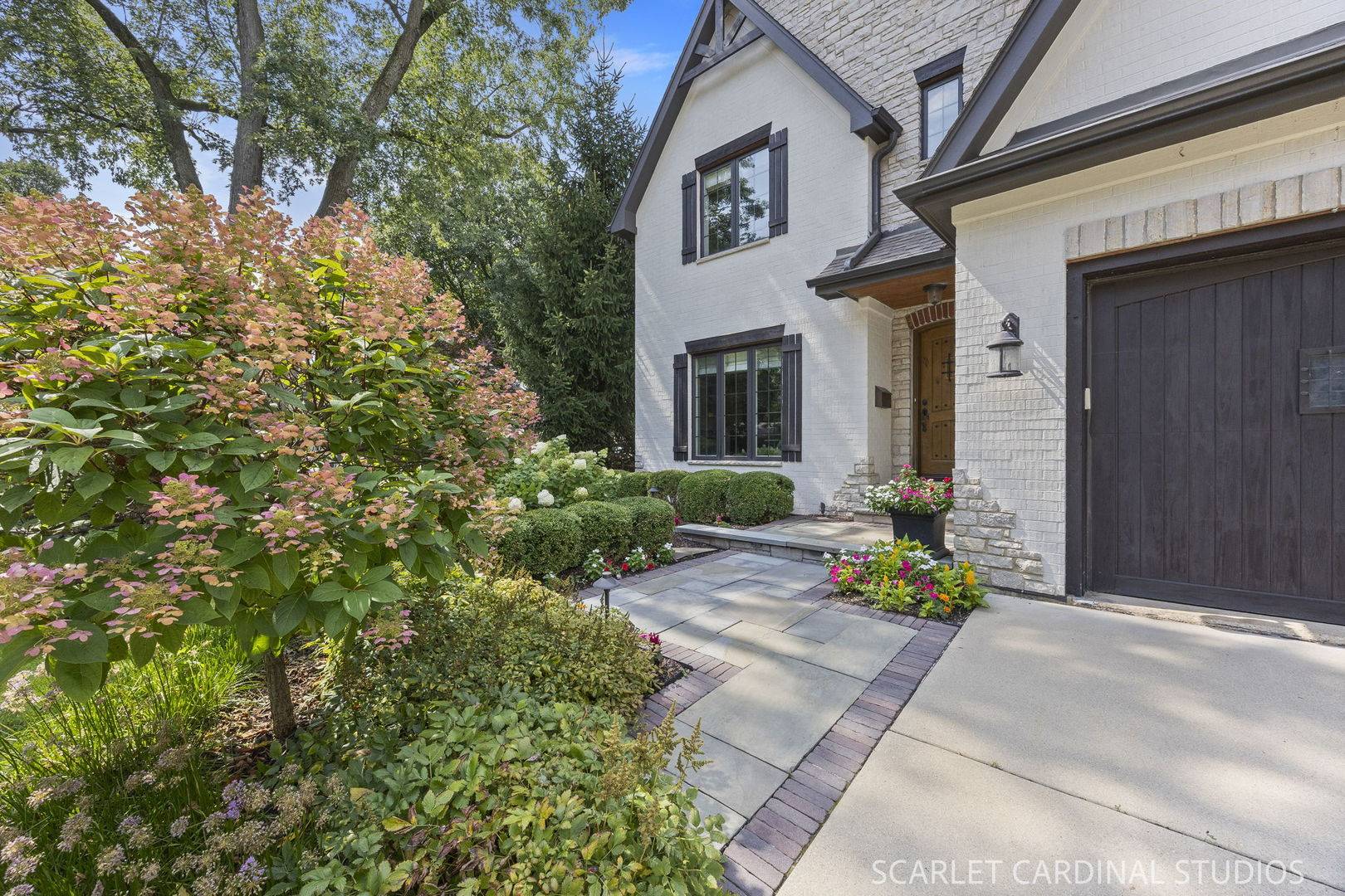 835 S Wright ST, Naperville, IL 60540