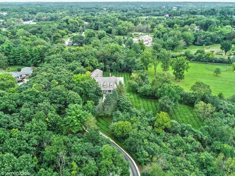 383 County Line RD, Barrington Hills, IL 60010