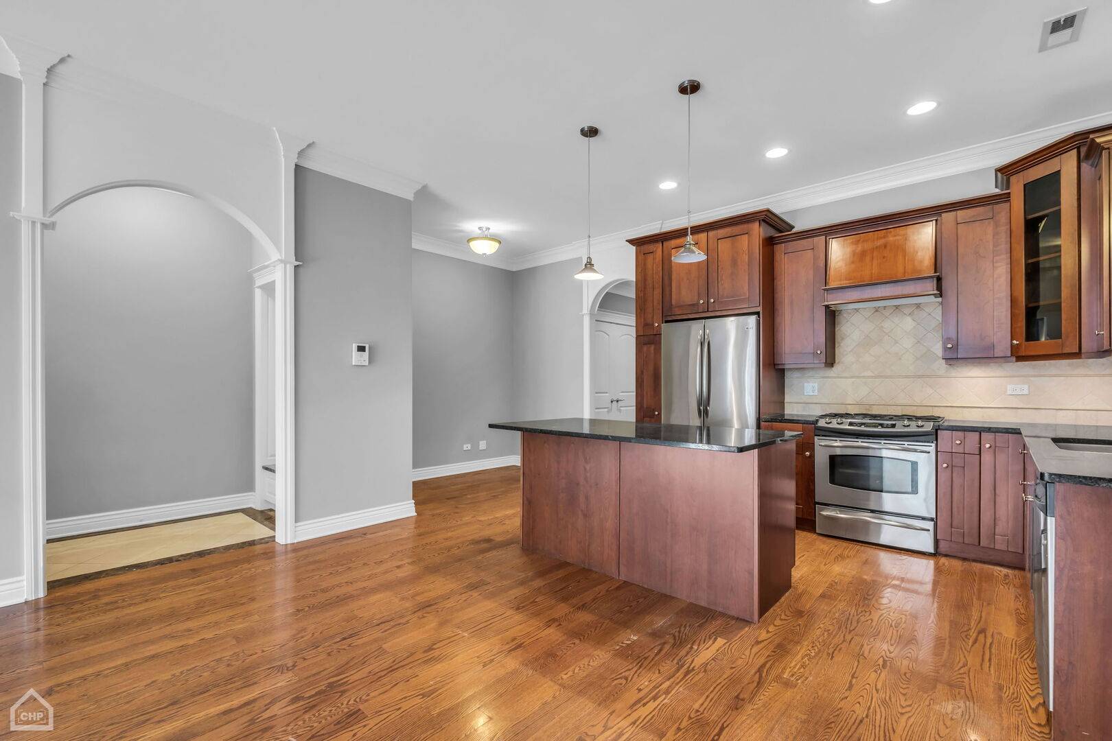 1248 W Jackson BLVD #3W, Chicago, IL 60607