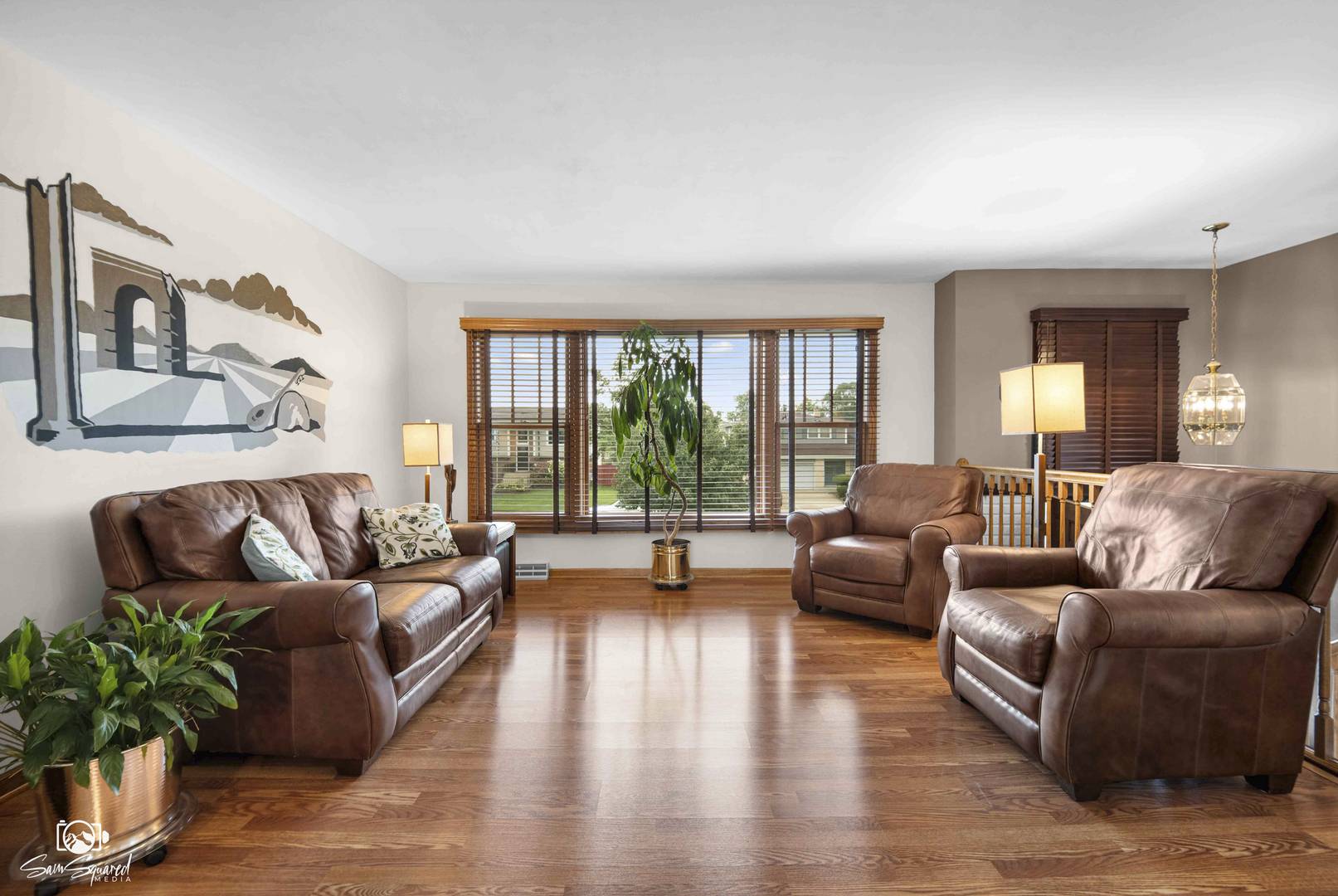 635 N Rumple LN, Addison, IL 60101