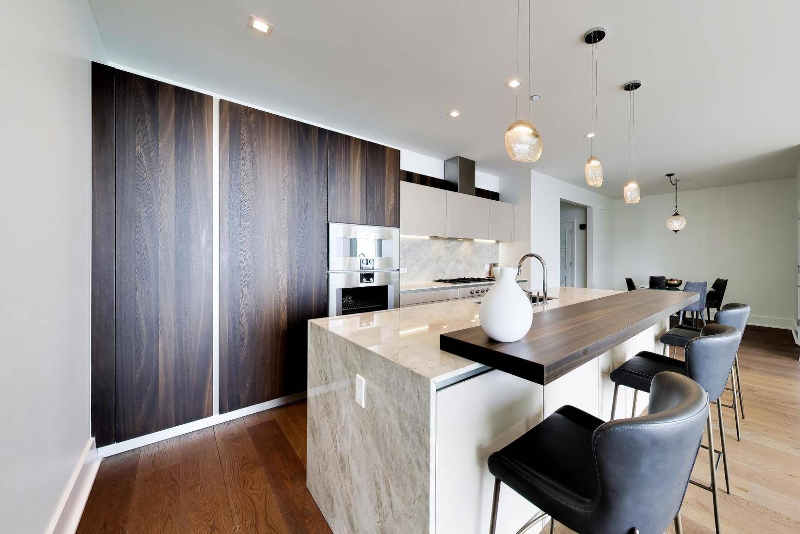 363 E Wacker DR #4803, Chicago, IL 60601