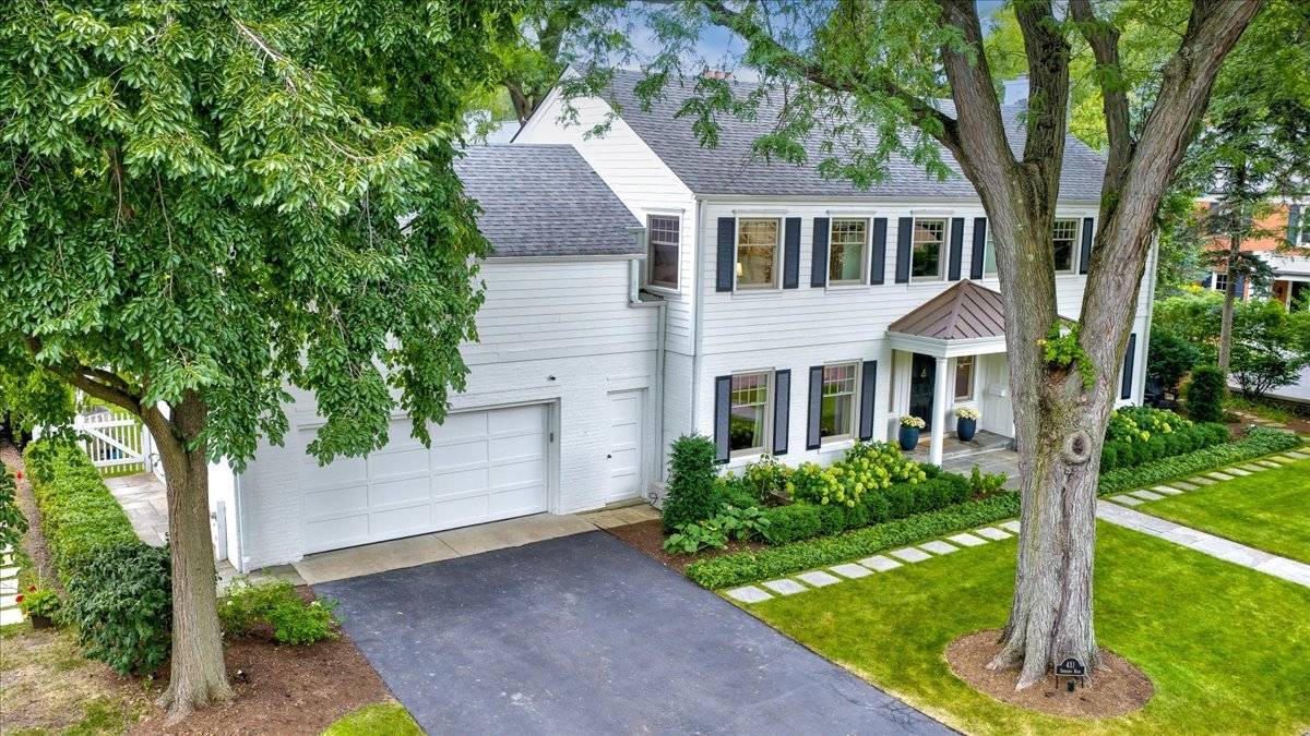431 Sheridan RD, Kenilworth, IL 60043