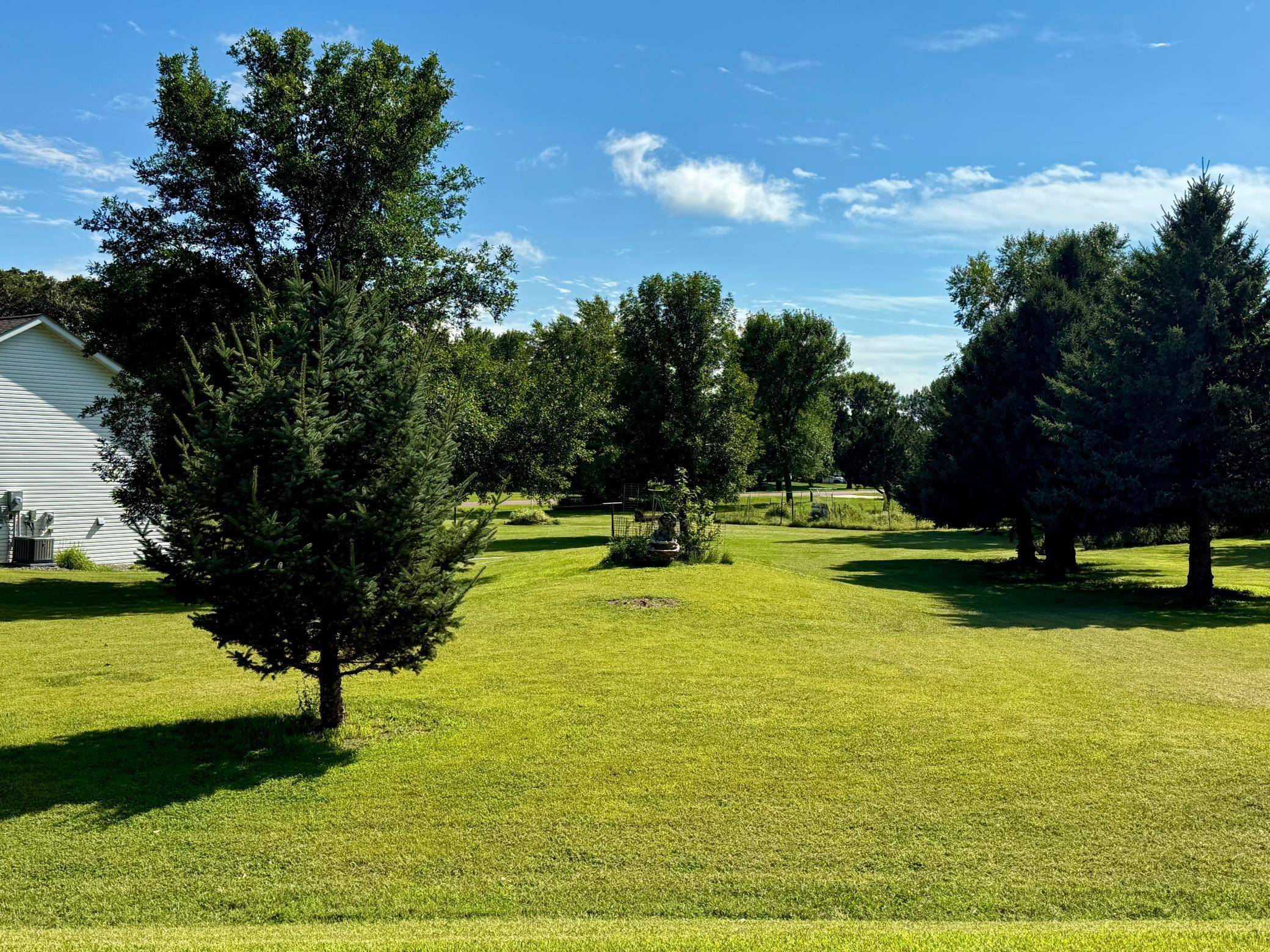 115 Burr Oak RD, Redwood Falls, MN 56283