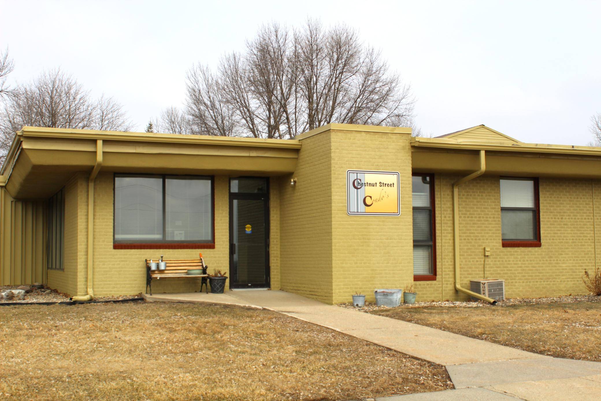 31 Chestnut ST E ##9, Trimont, MN 56176