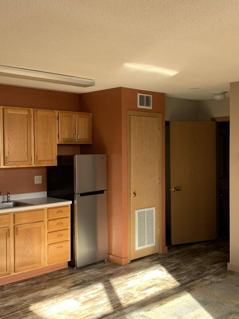 31 Chestnut ST E ##4, Trimont, MN 56176