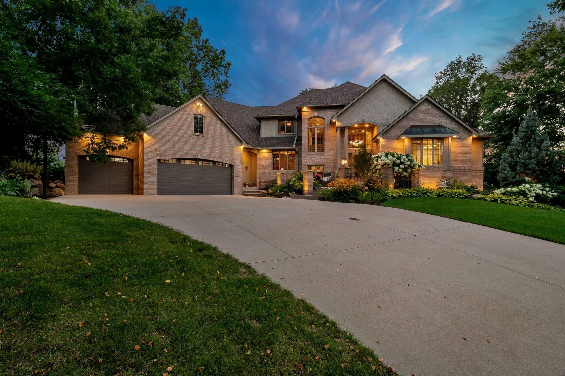17854 Lanesboro CT, Lakeville, MN 55044