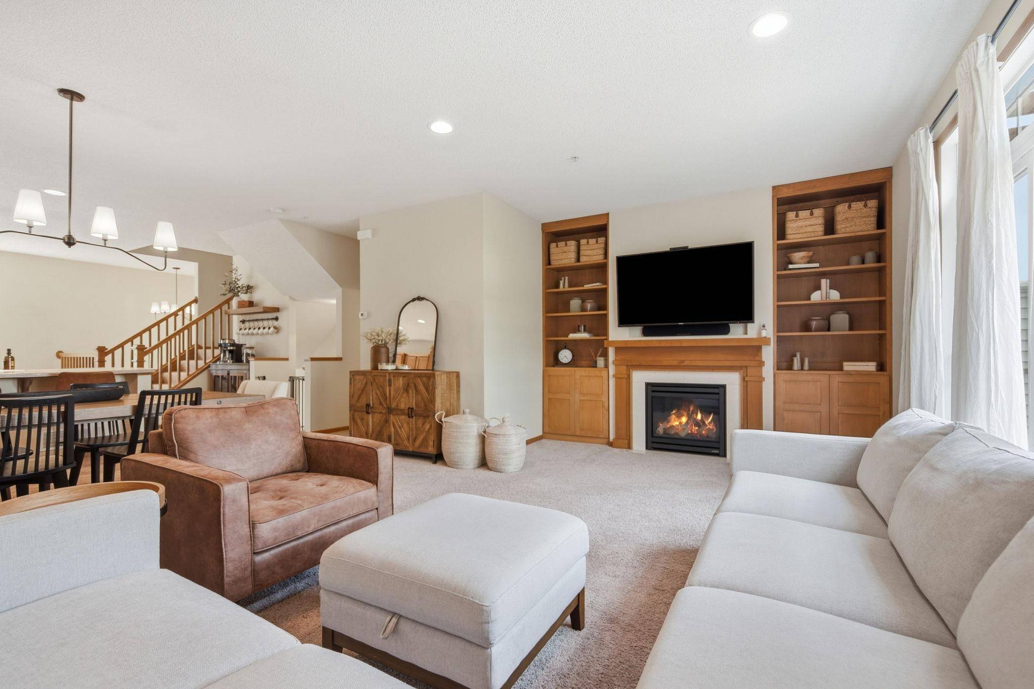 11937 Emery Village DR N, Champlin, MN 55316