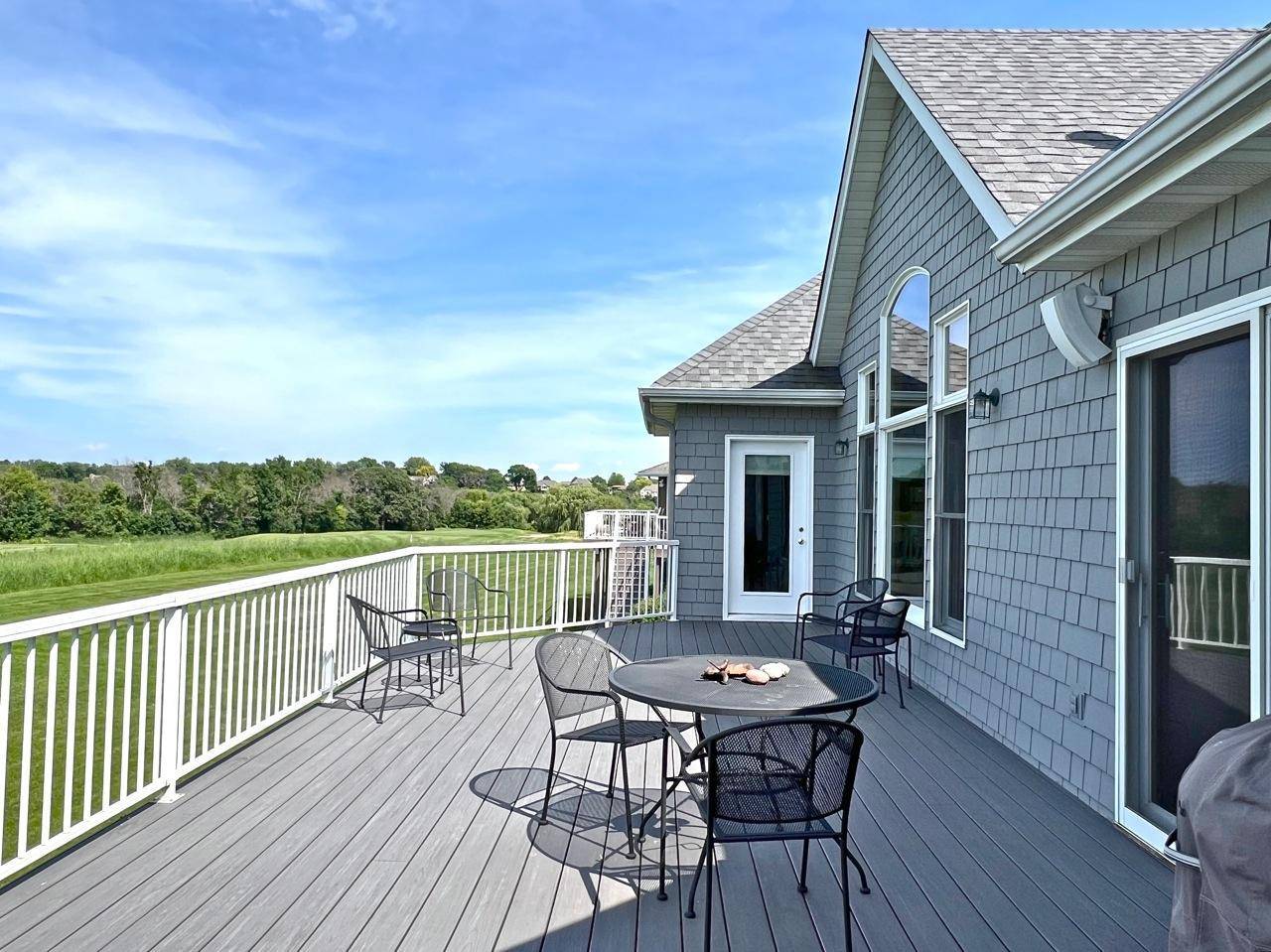 2996 Fairway DR, Chaska, MN 55318