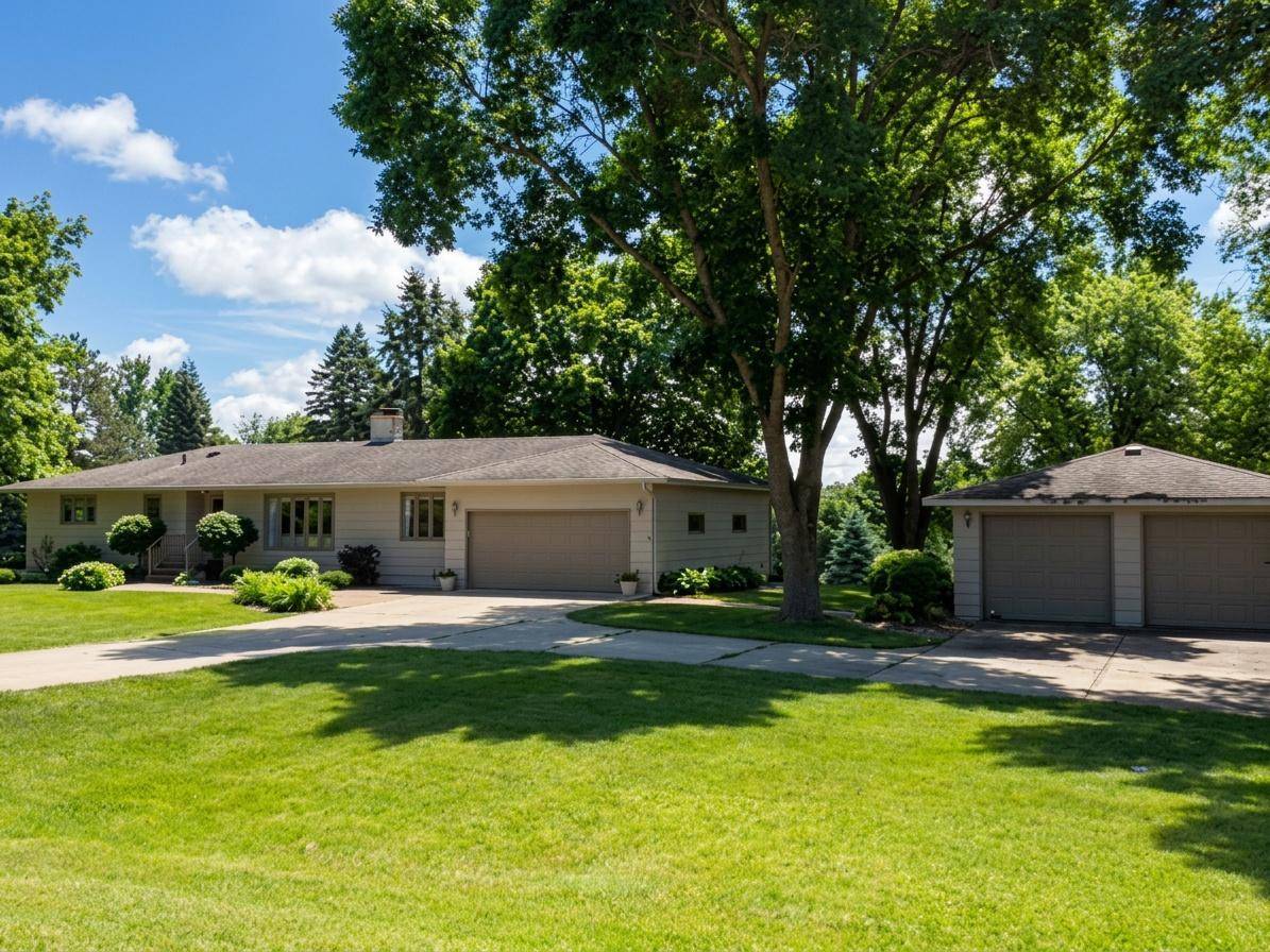 610 Woodland DR, Fergus Falls, MN 56537
