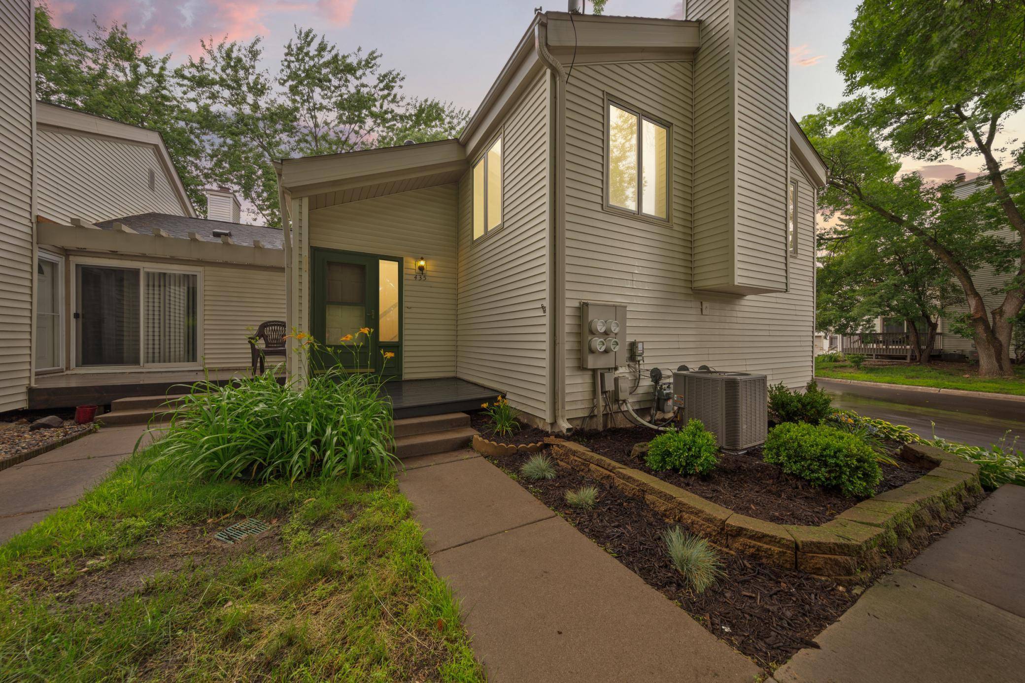 435 Fontaine CT, Woodbury, MN 55125