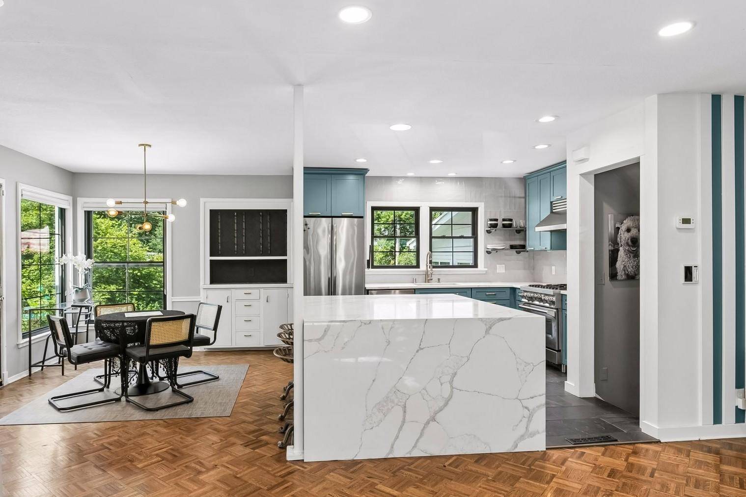 2320 Parklands RD, Saint Louis Park, MN 55416