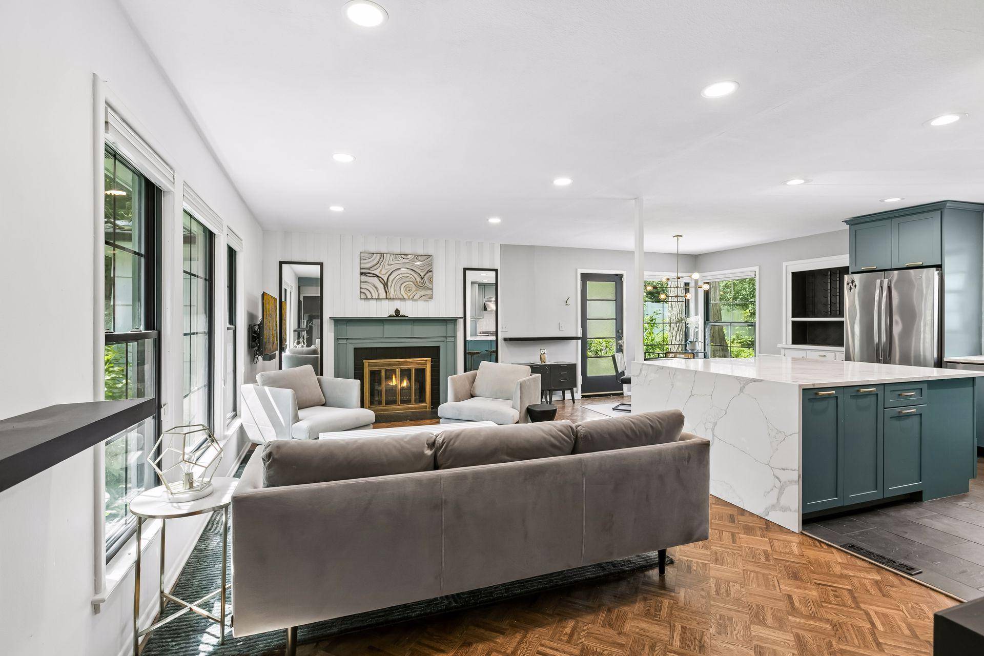 2320 Parklands RD, Saint Louis Park, MN 55416