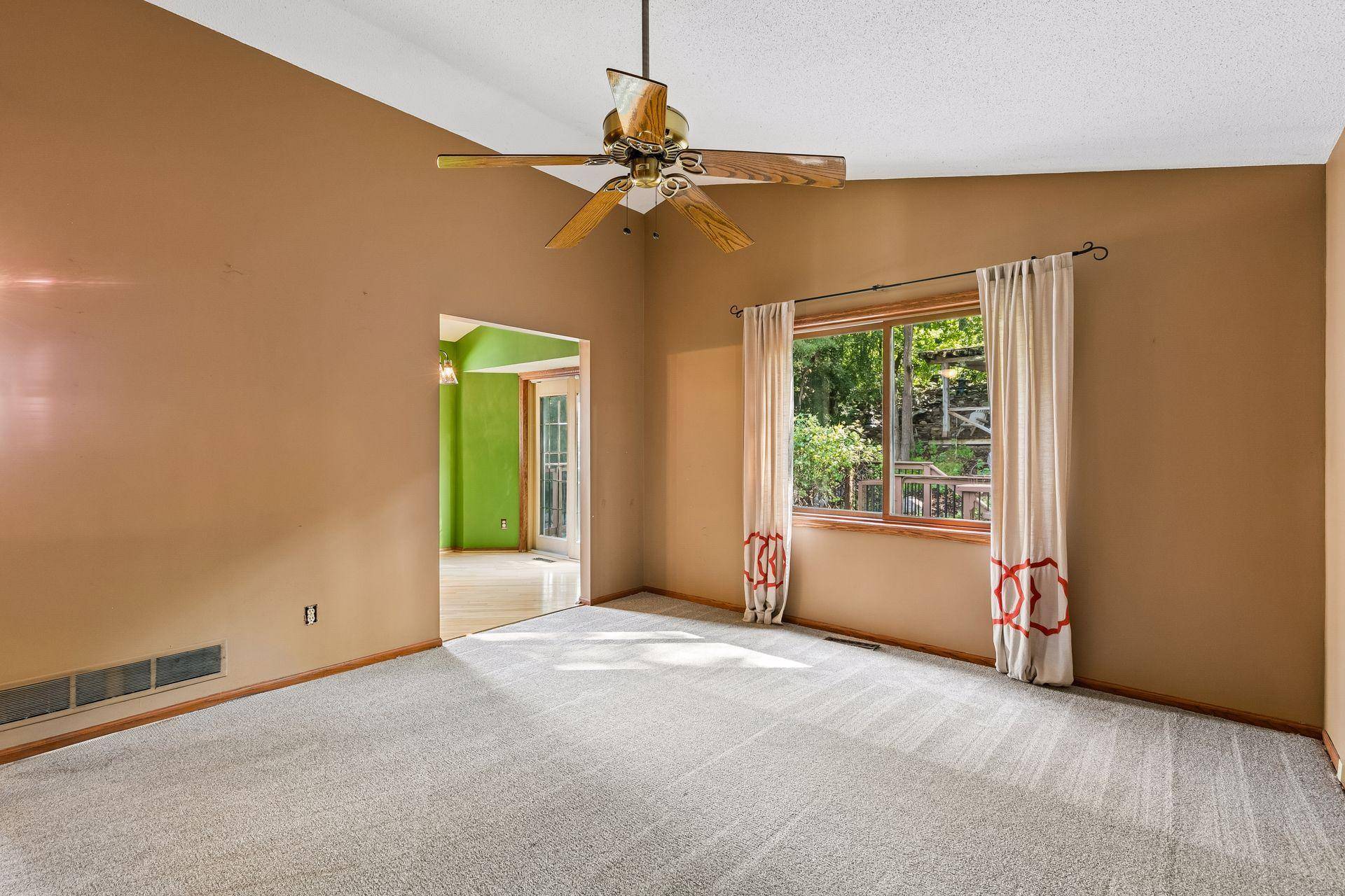 13225 Court PL, Burnsville, MN 55337