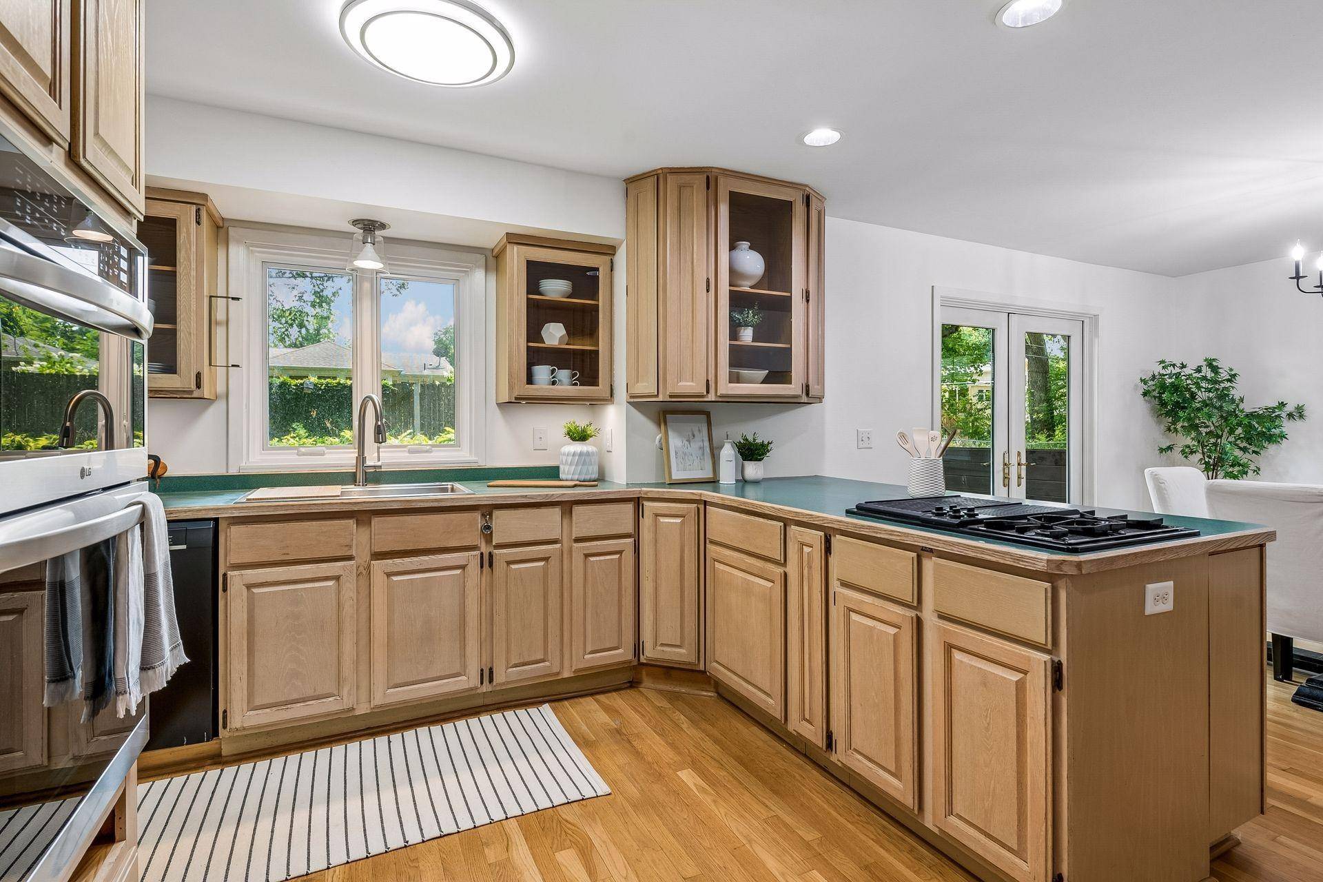 4725 School RD, Edina, MN 55424