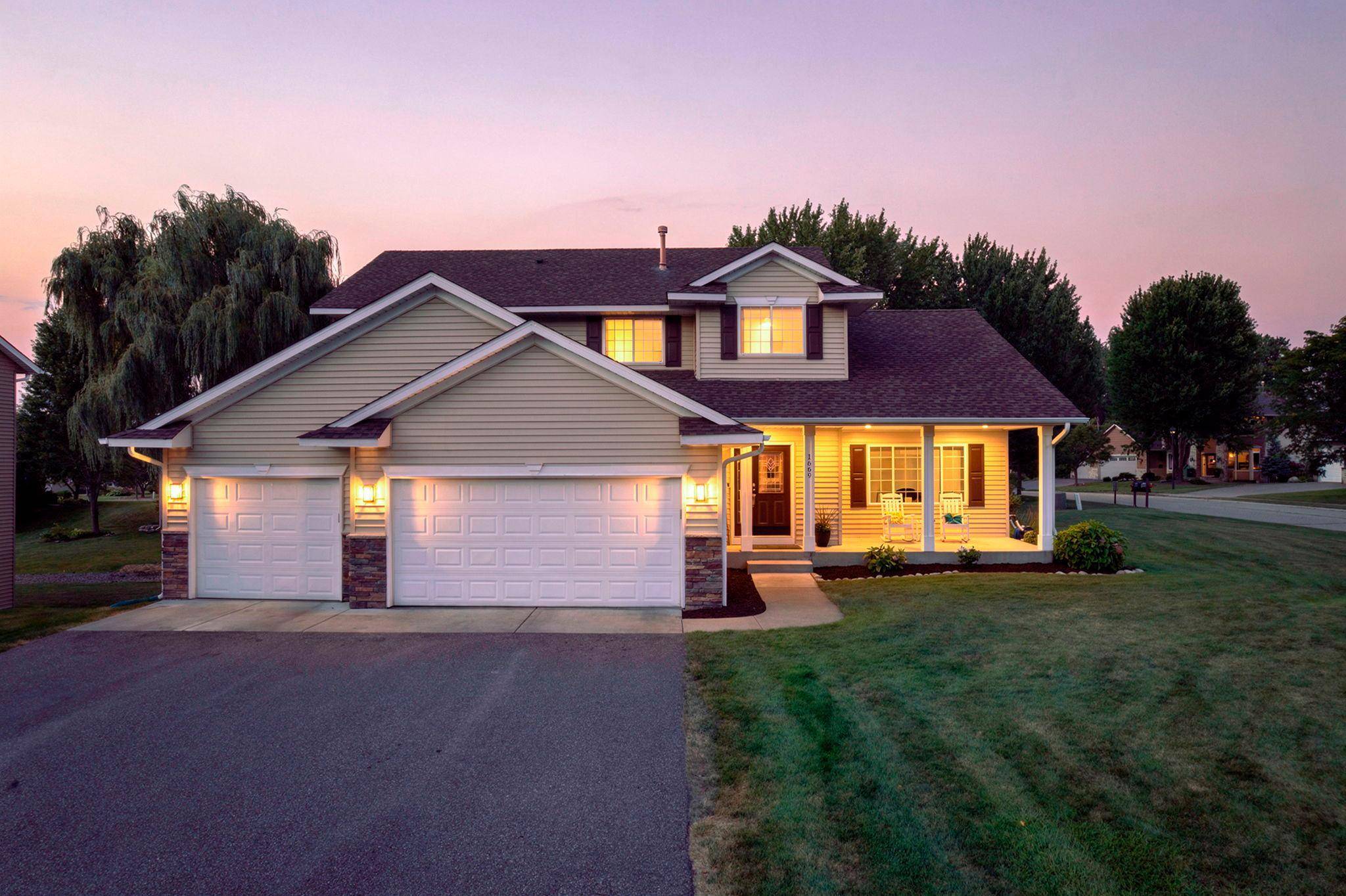 1669 Lakeland CIR, Centerville, MN 55038