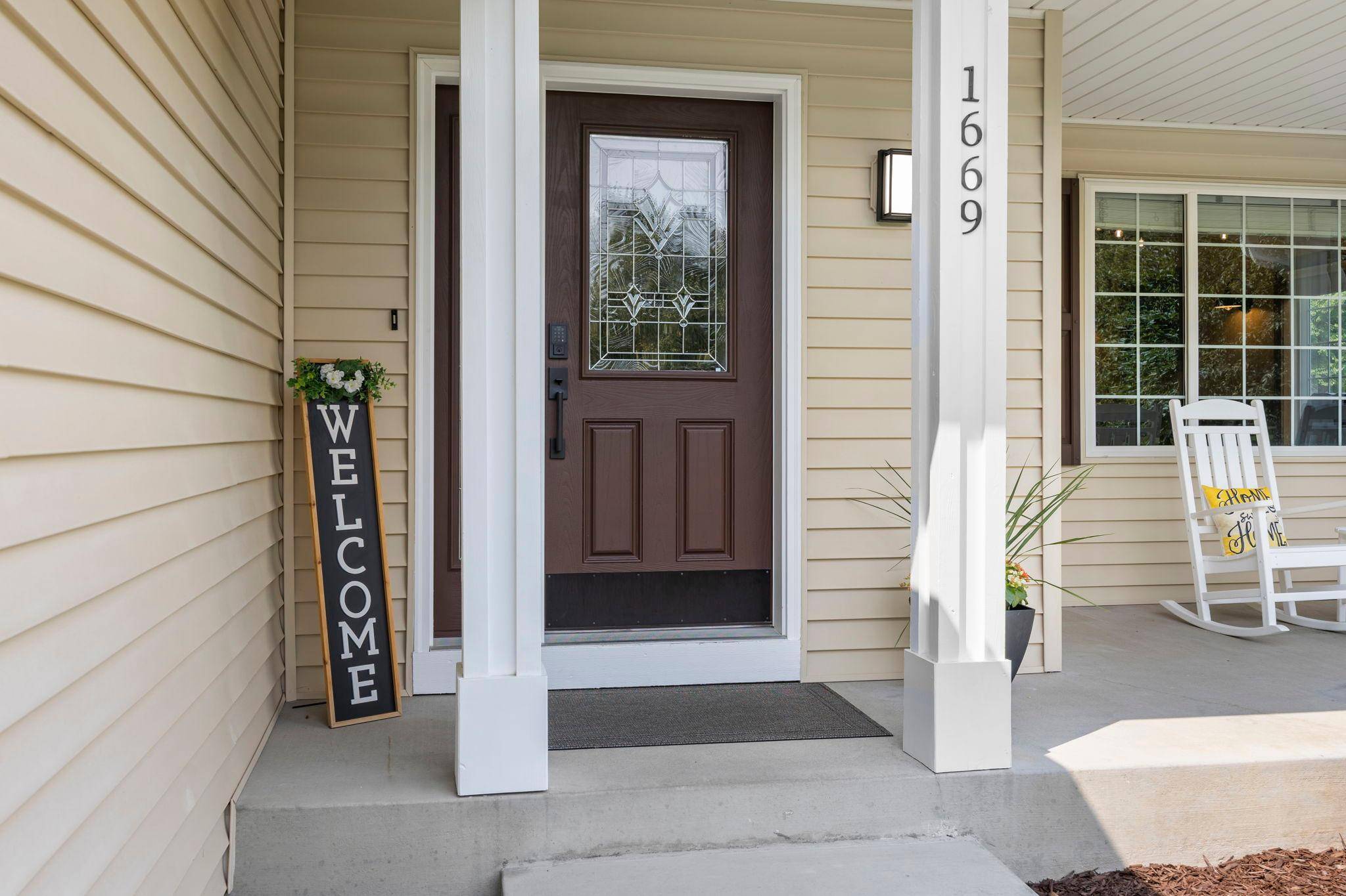 1669 Lakeland CIR, Centerville, MN 55038