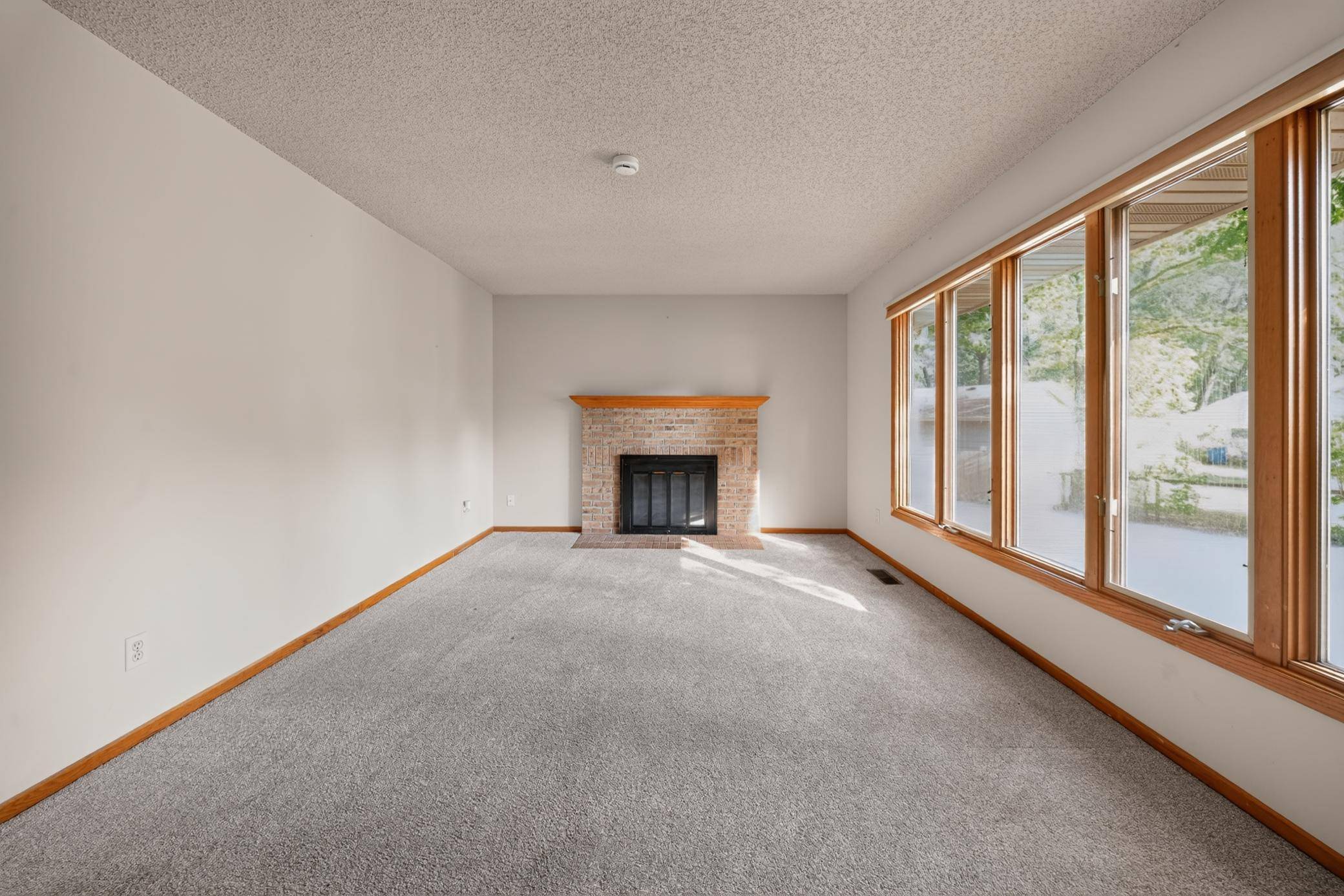 10890 133rd CIR N, Champlin, MN 55316