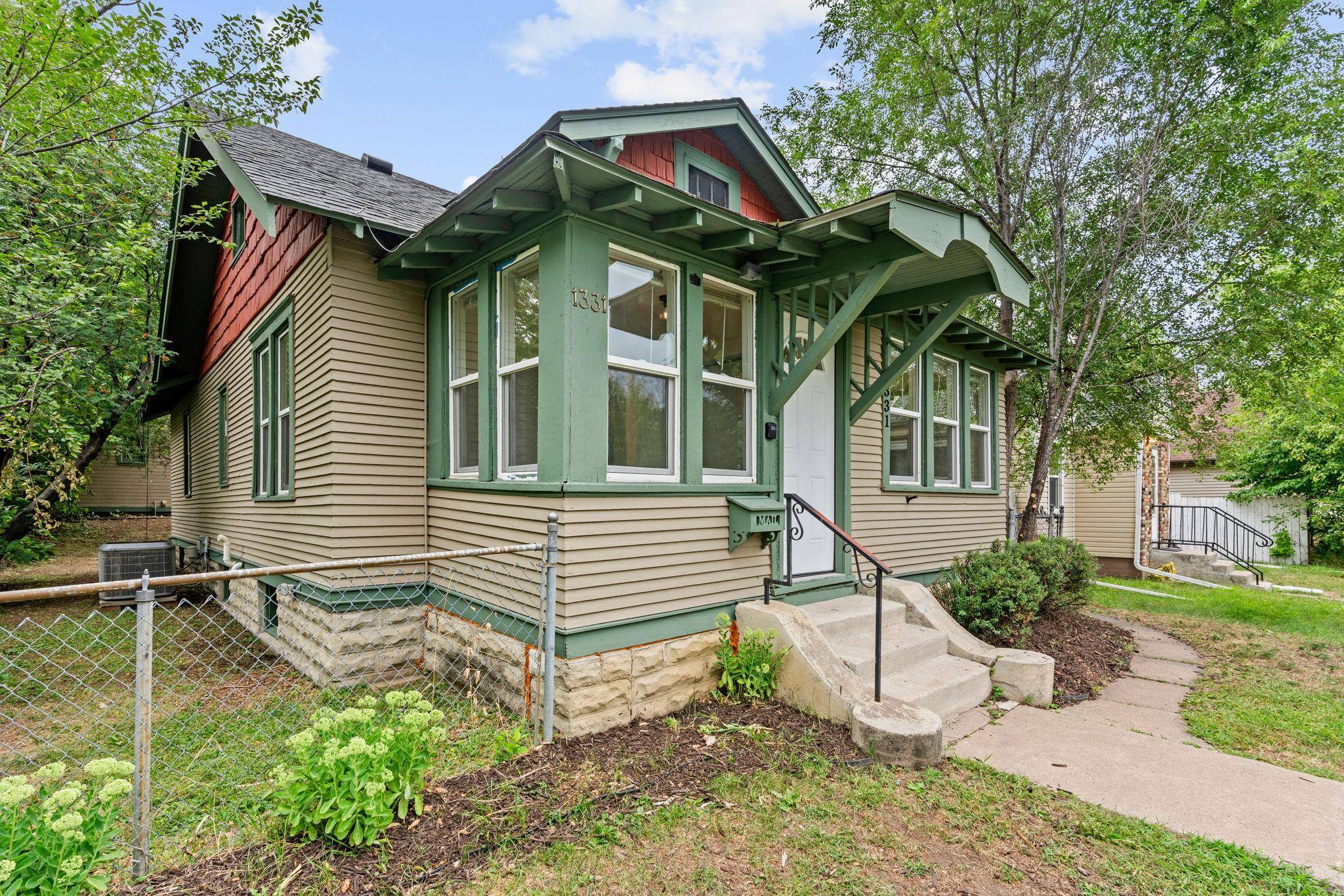 1331 Bush AVE, Saint Paul, MN 55106